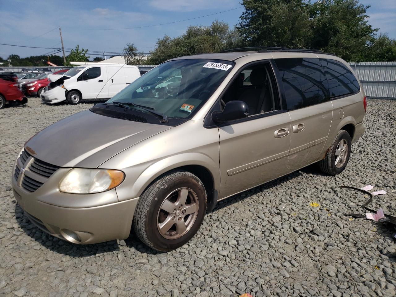 DODGE CARAVAN 2005 2d8gp44l55r240536