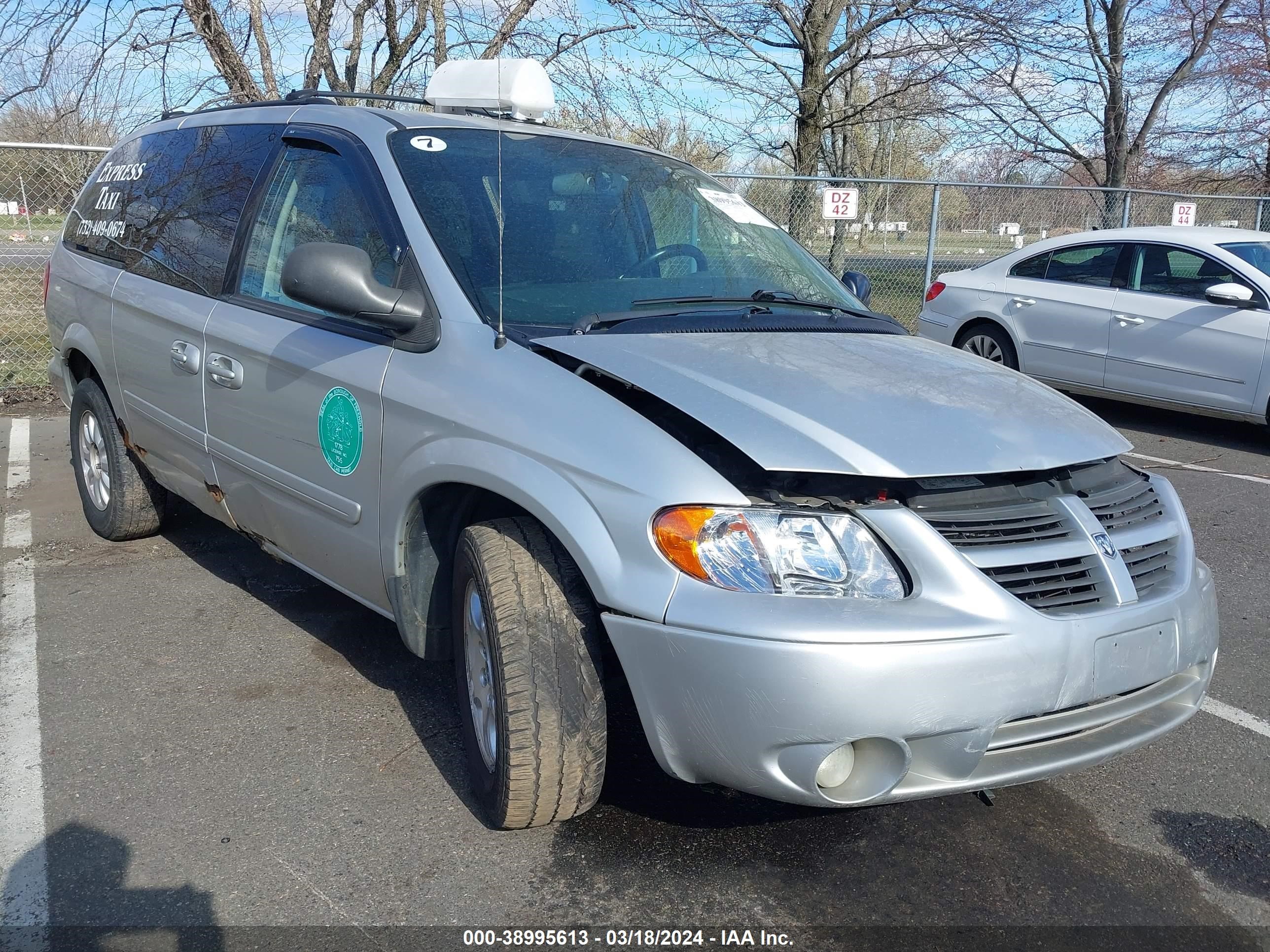 DODGE CARAVAN 2006 2d8gp44l66r864251