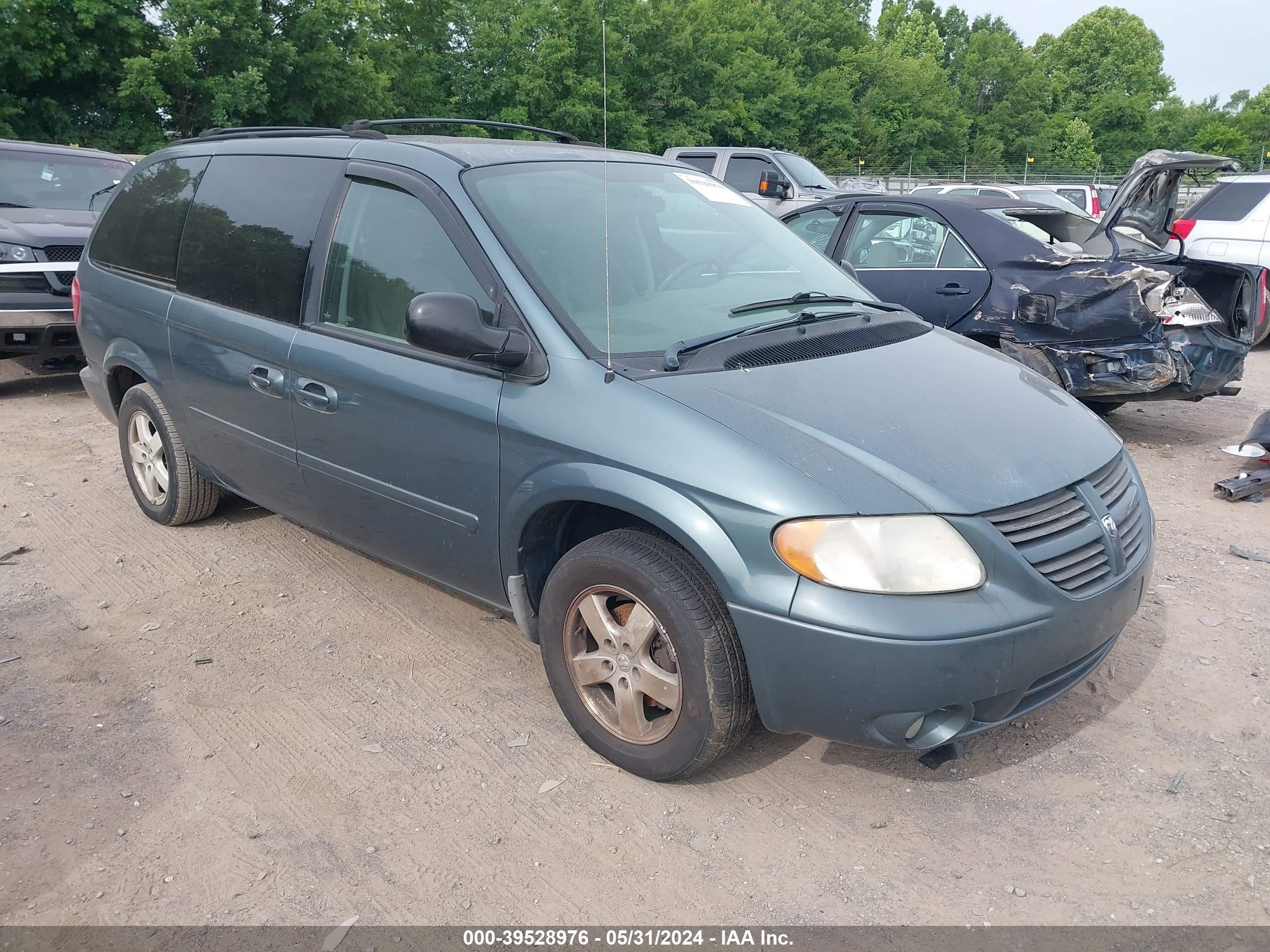 DODGE CARAVAN 2006 2d8gp44lx6r879321