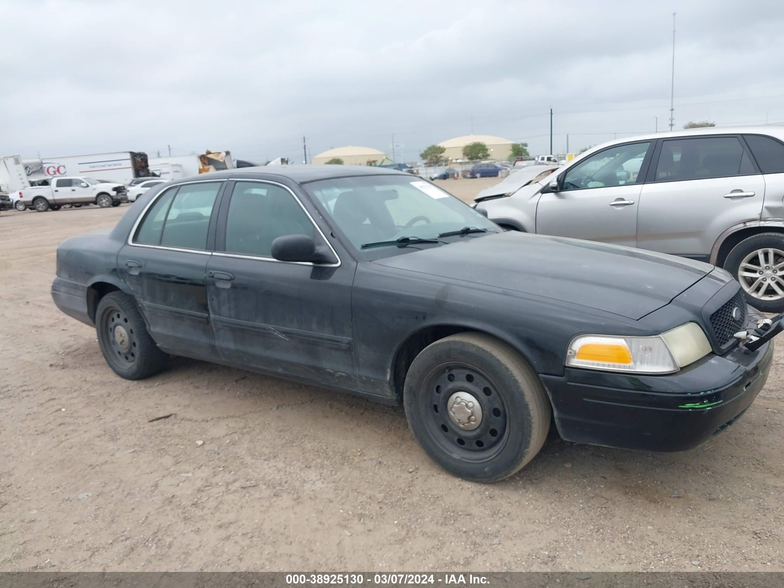 FORD CROWN VICTORIA 2011 2fabp7bv1bx131700