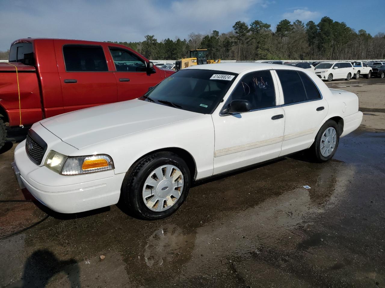 FORD CROWN VICTORIA 2011 2fabp7bv8bx116076