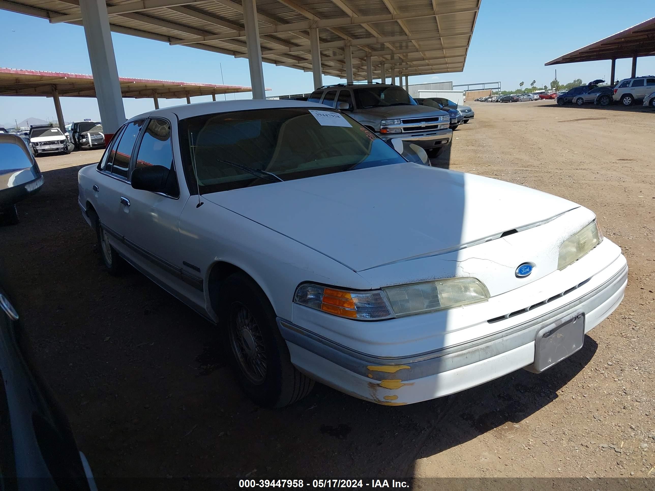 FORD CROWN VICTORIA 1992 2facp74w0nx172740