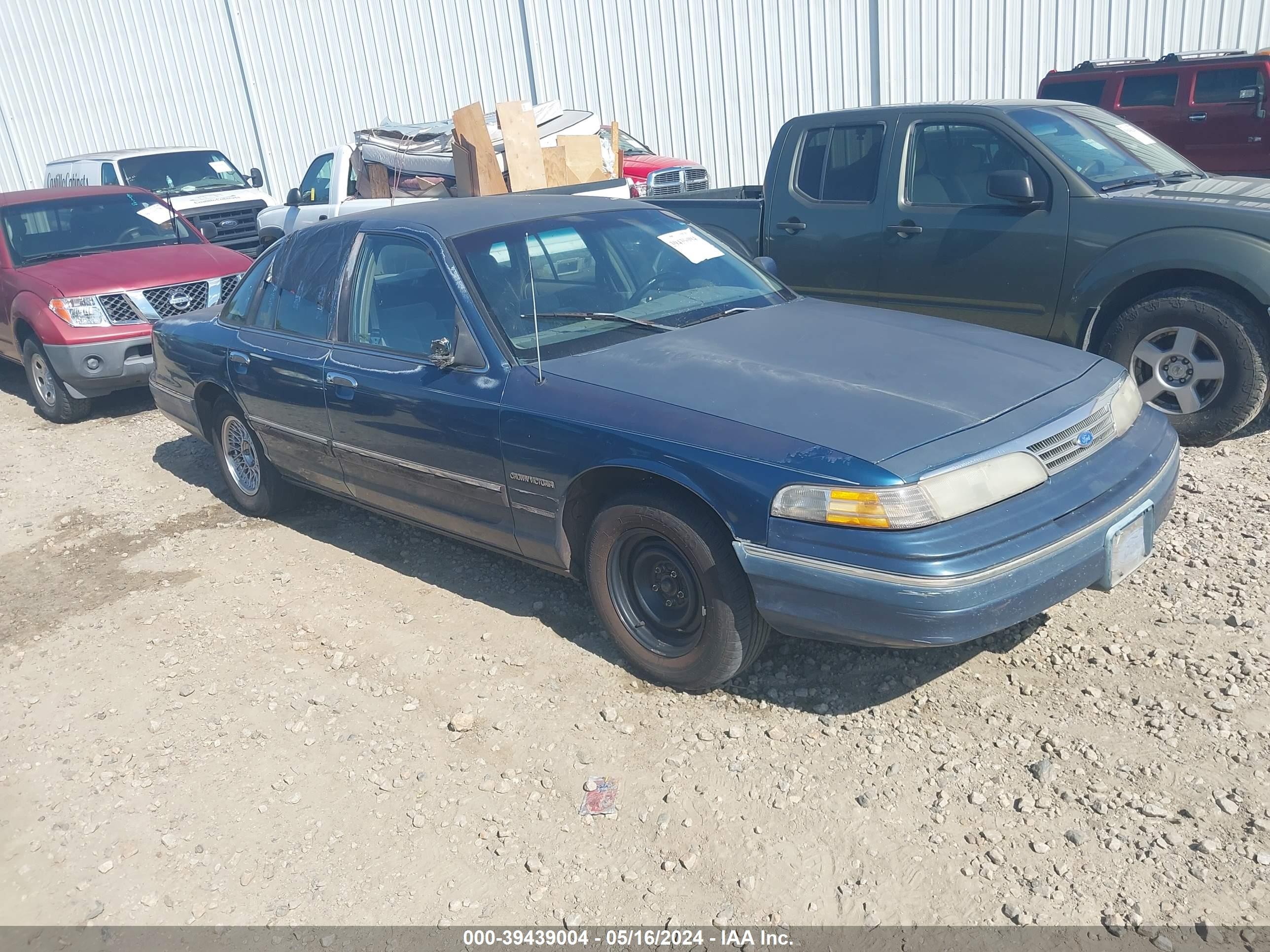 FORD CROWN VICTORIA 1993 2facp74w7px159194