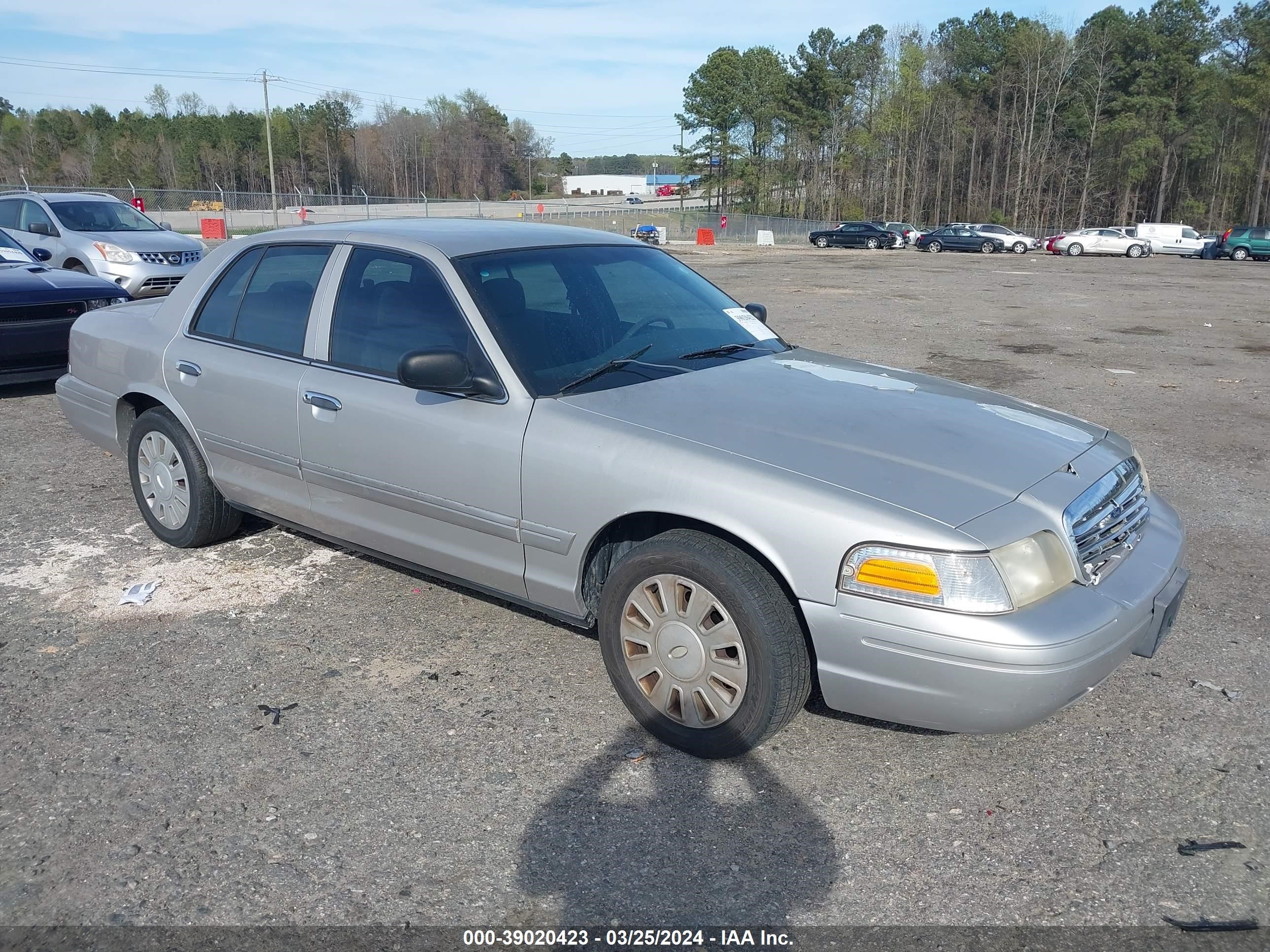 FORD CROWN VICTORIA 2008 2fafp71v68x168835