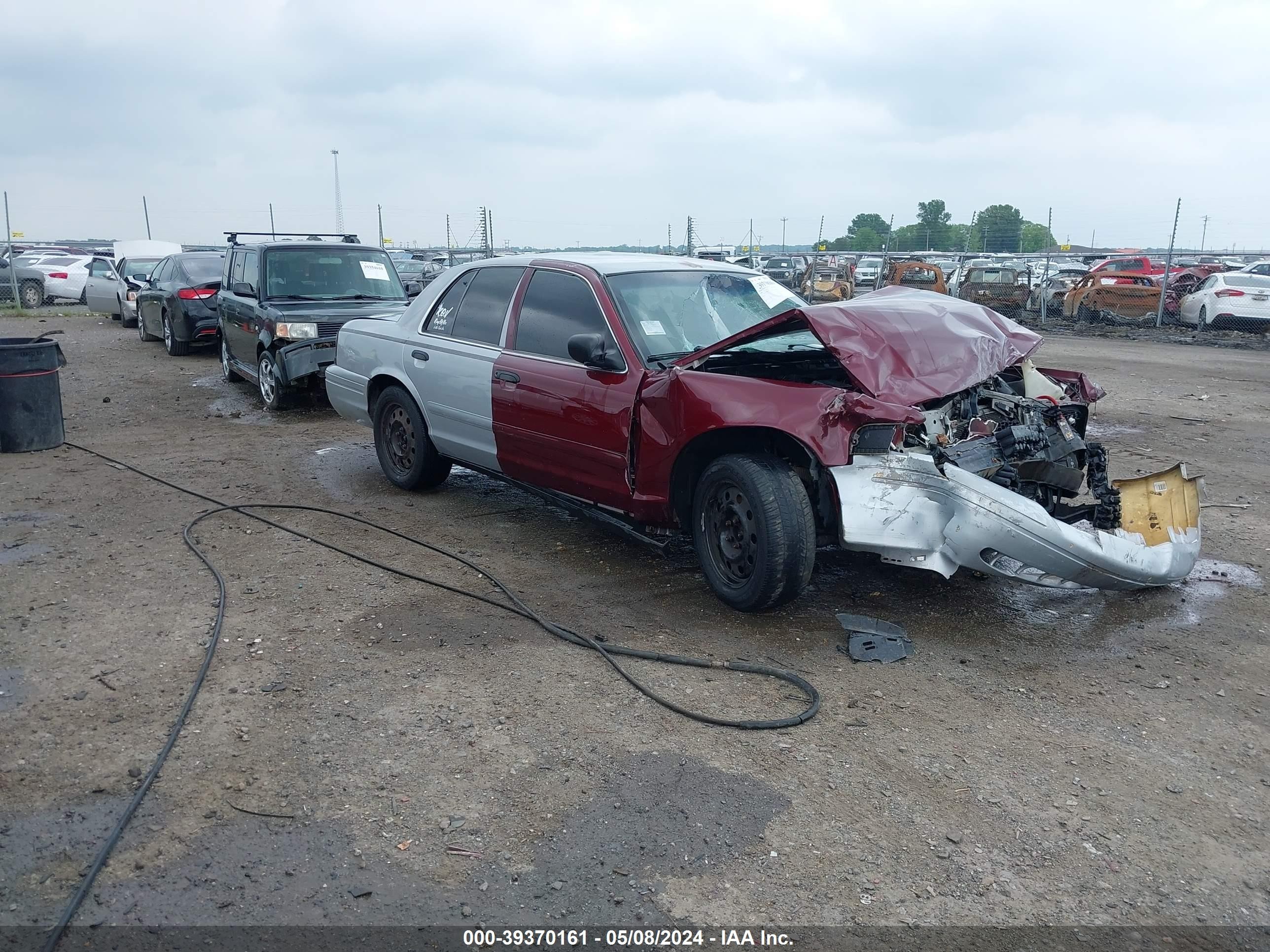 FORD CROWN VICTORIA 2008 2fafp71v88x141703