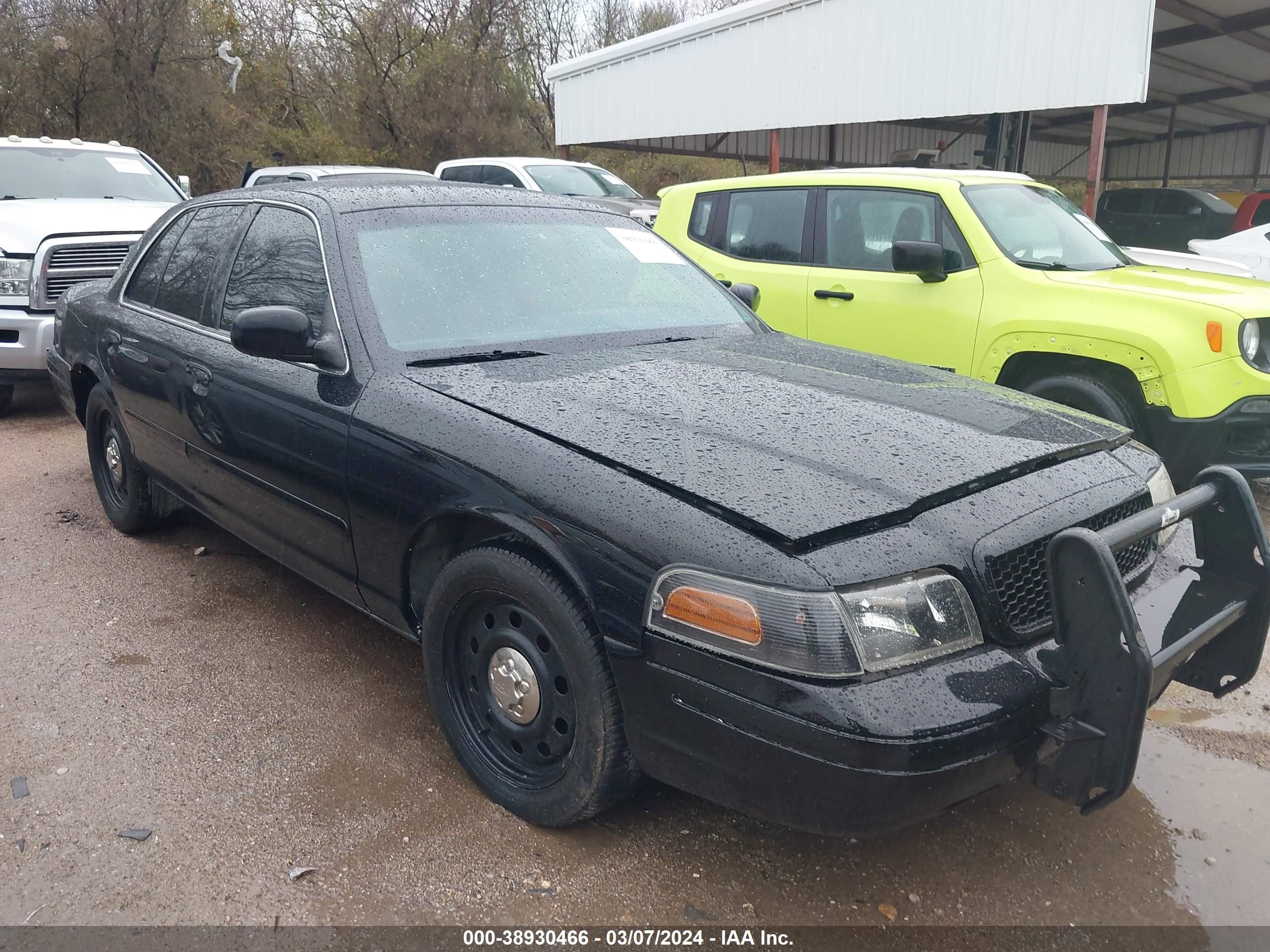 FORD CROWN VICTORIA 2001 2fafp71w01x144304