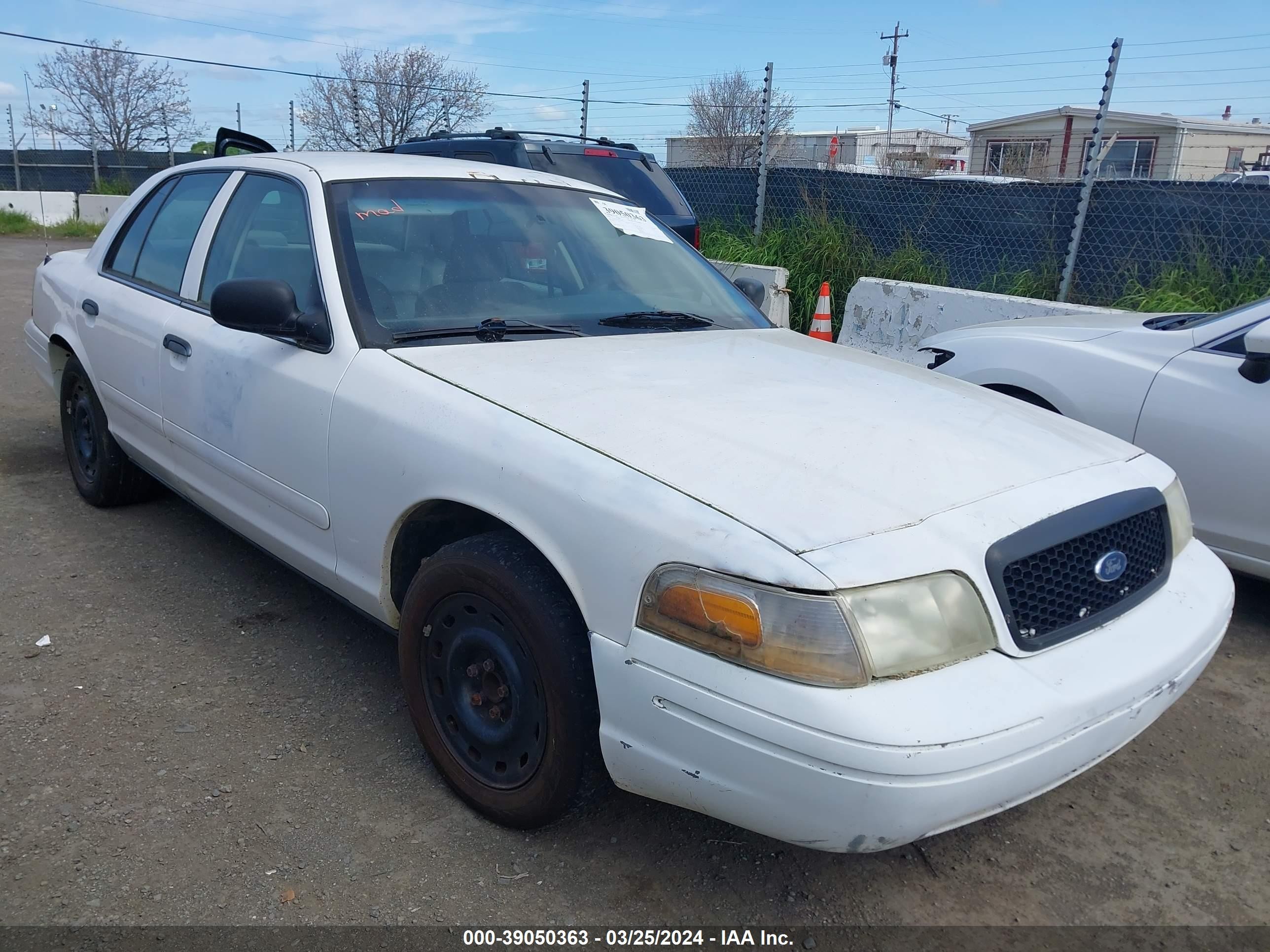 FORD CROWN VICTORIA 2005 2fafp71w55x119615