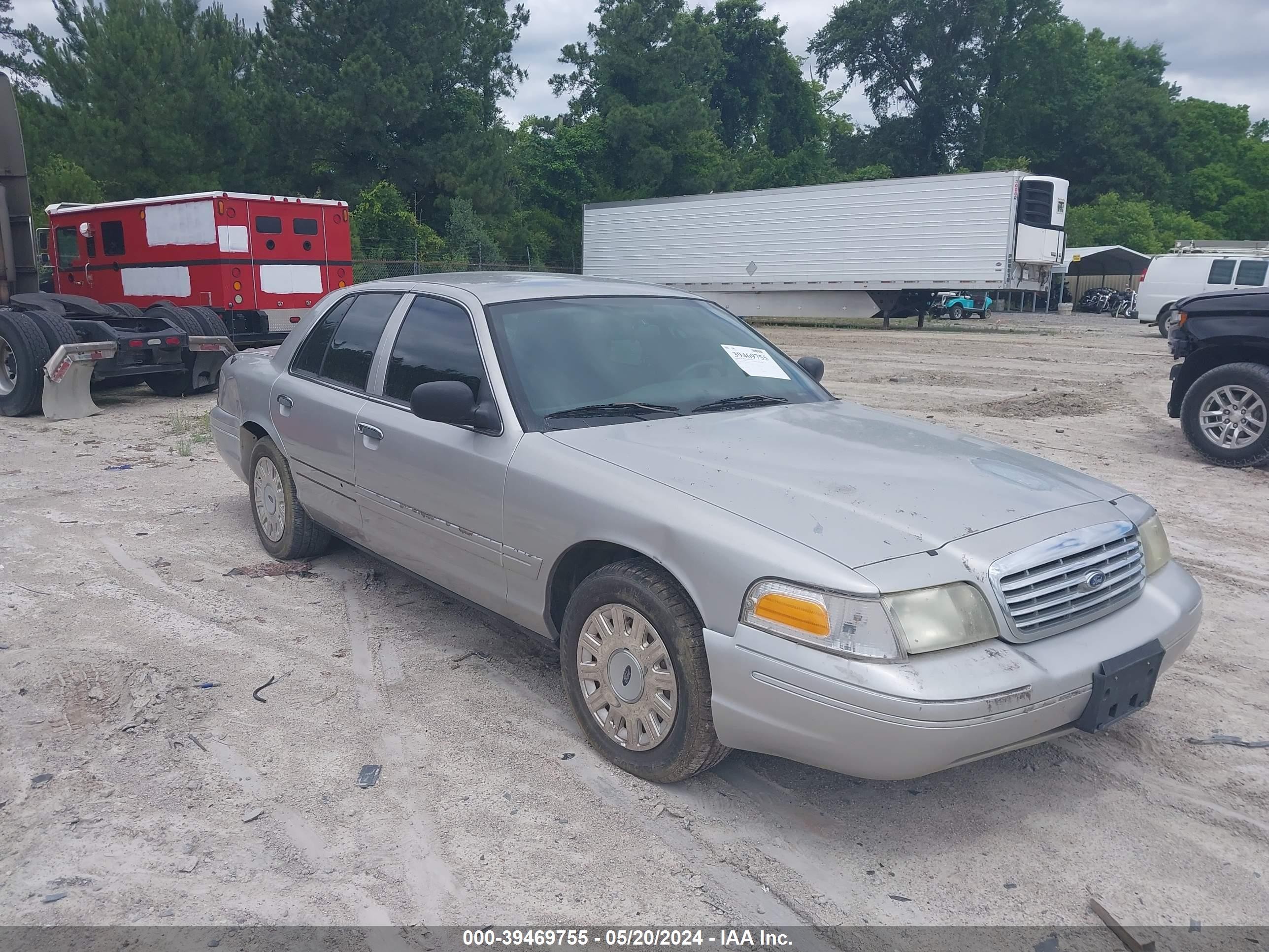 FORD CROWN VICTORIA 2005 2fafp71w55x175764