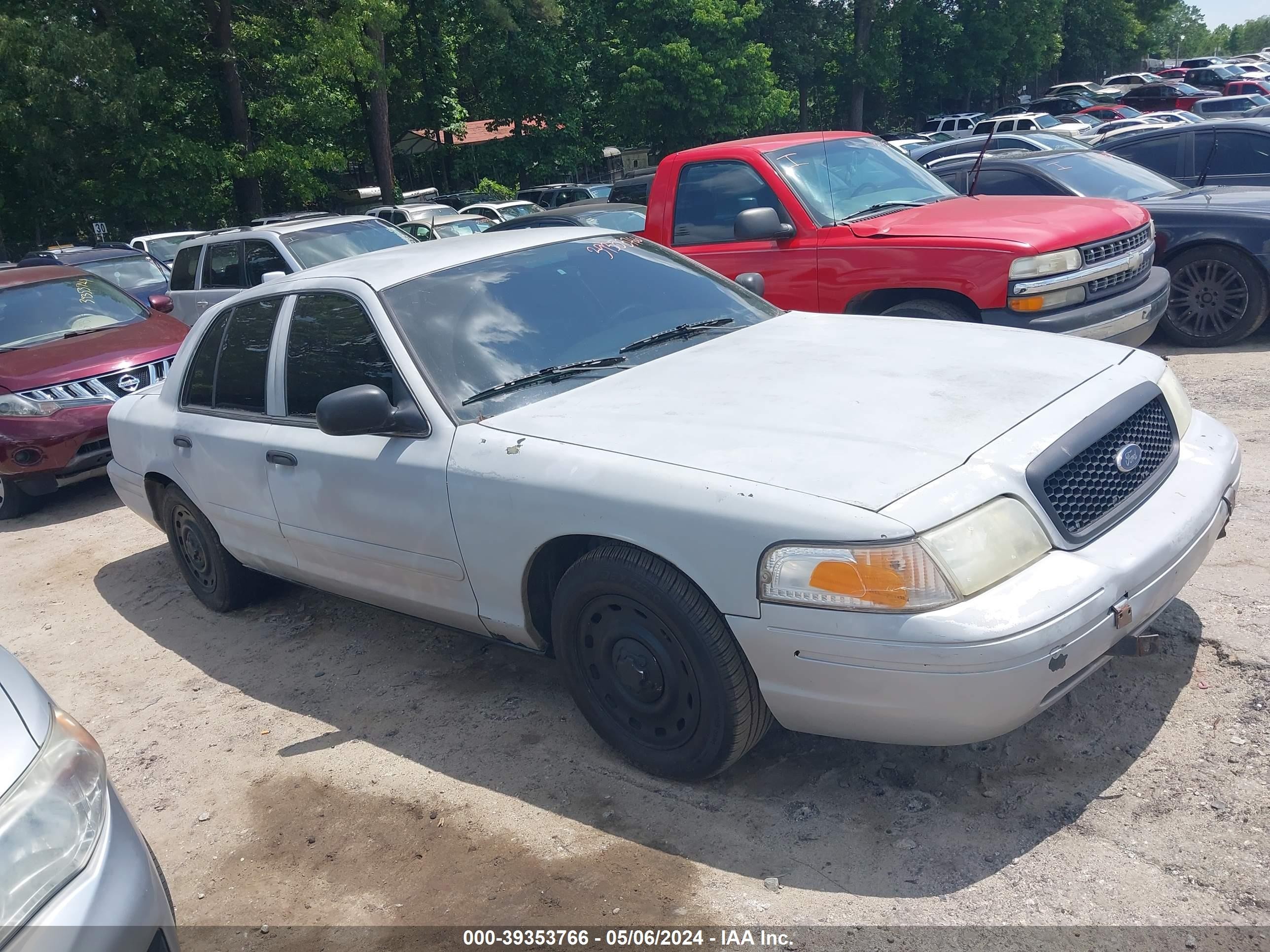 FORD CROWN VICTORIA 2003 2fafp71w73x215324