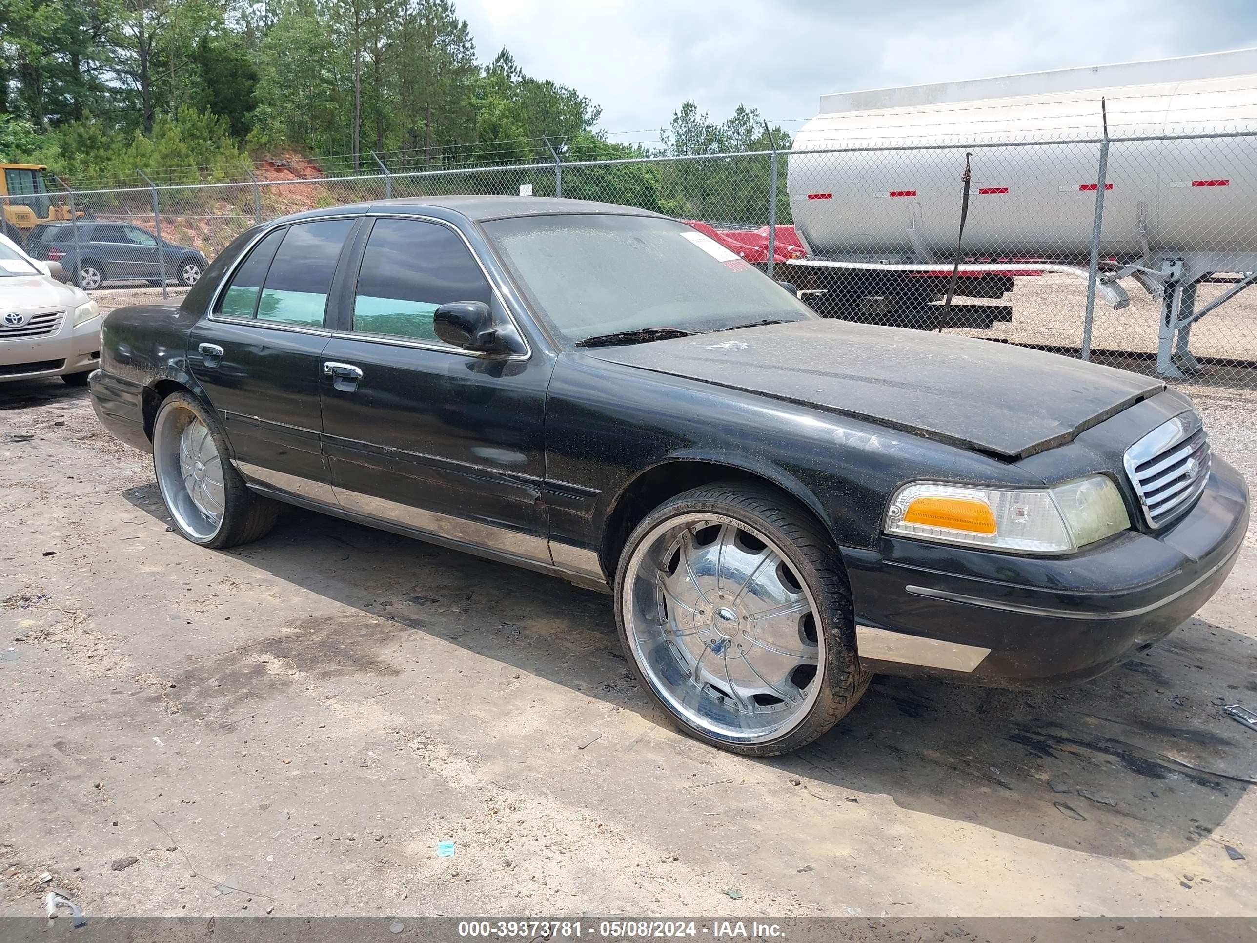 FORD CROWN VICTORIA 2000 2fafp71w7yx164270