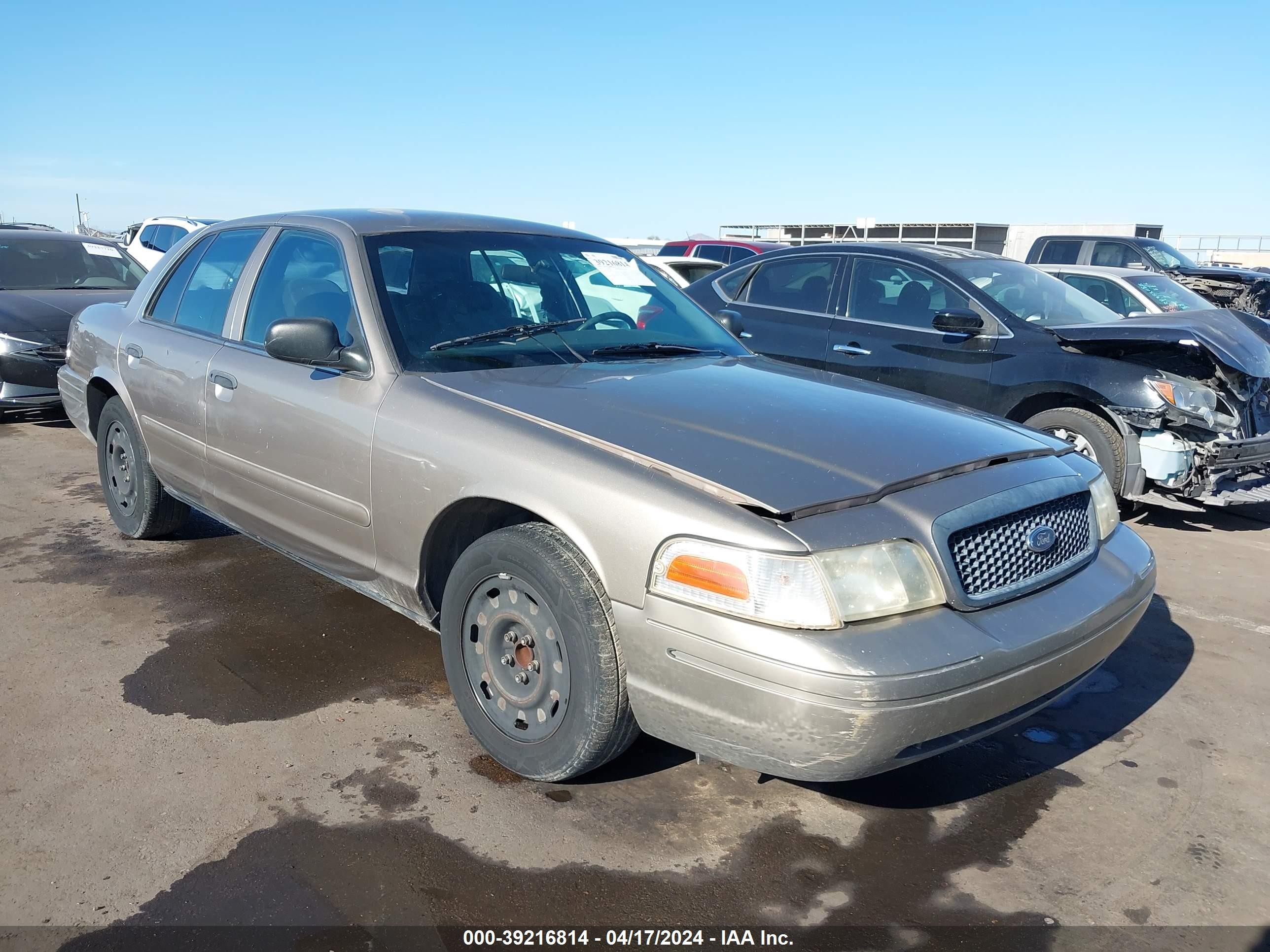 FORD CROWN VICTORIA 2003 2fafp71w93x194573