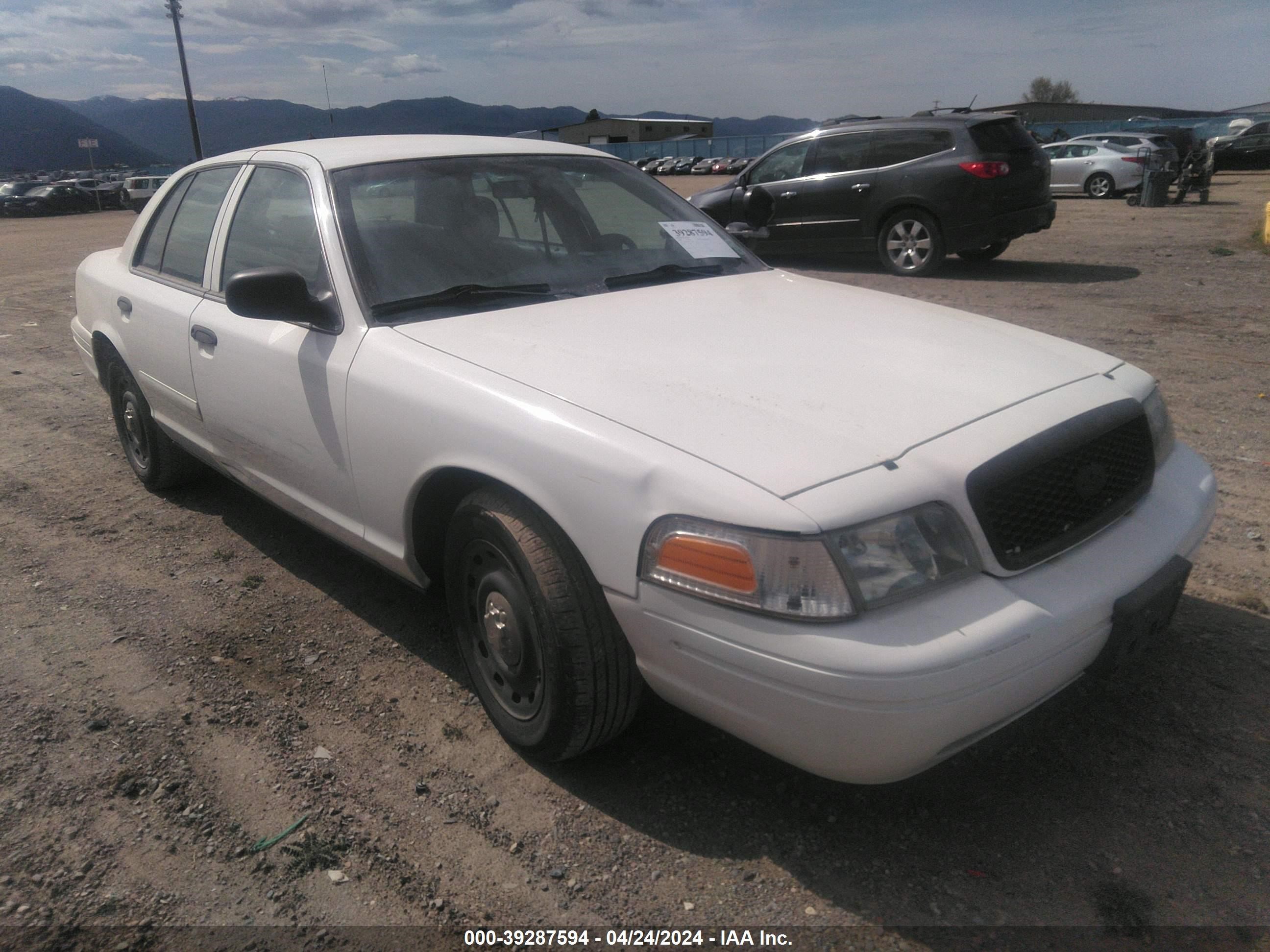 FORD CROWN VICTORIA 2004 2fafp71w94x155905