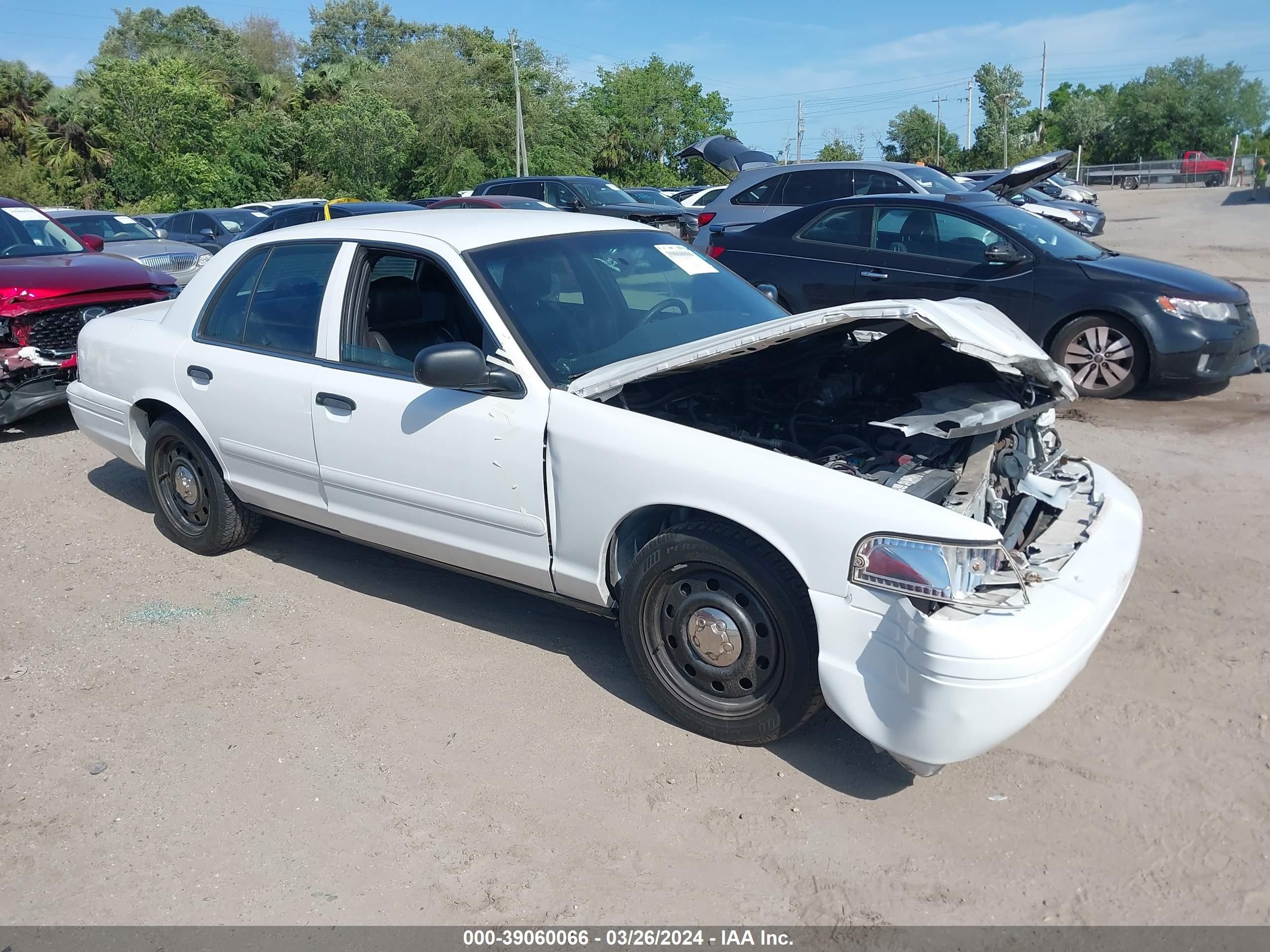 FORD CROWN VICTORIA 2006 2fafp72w86x112318