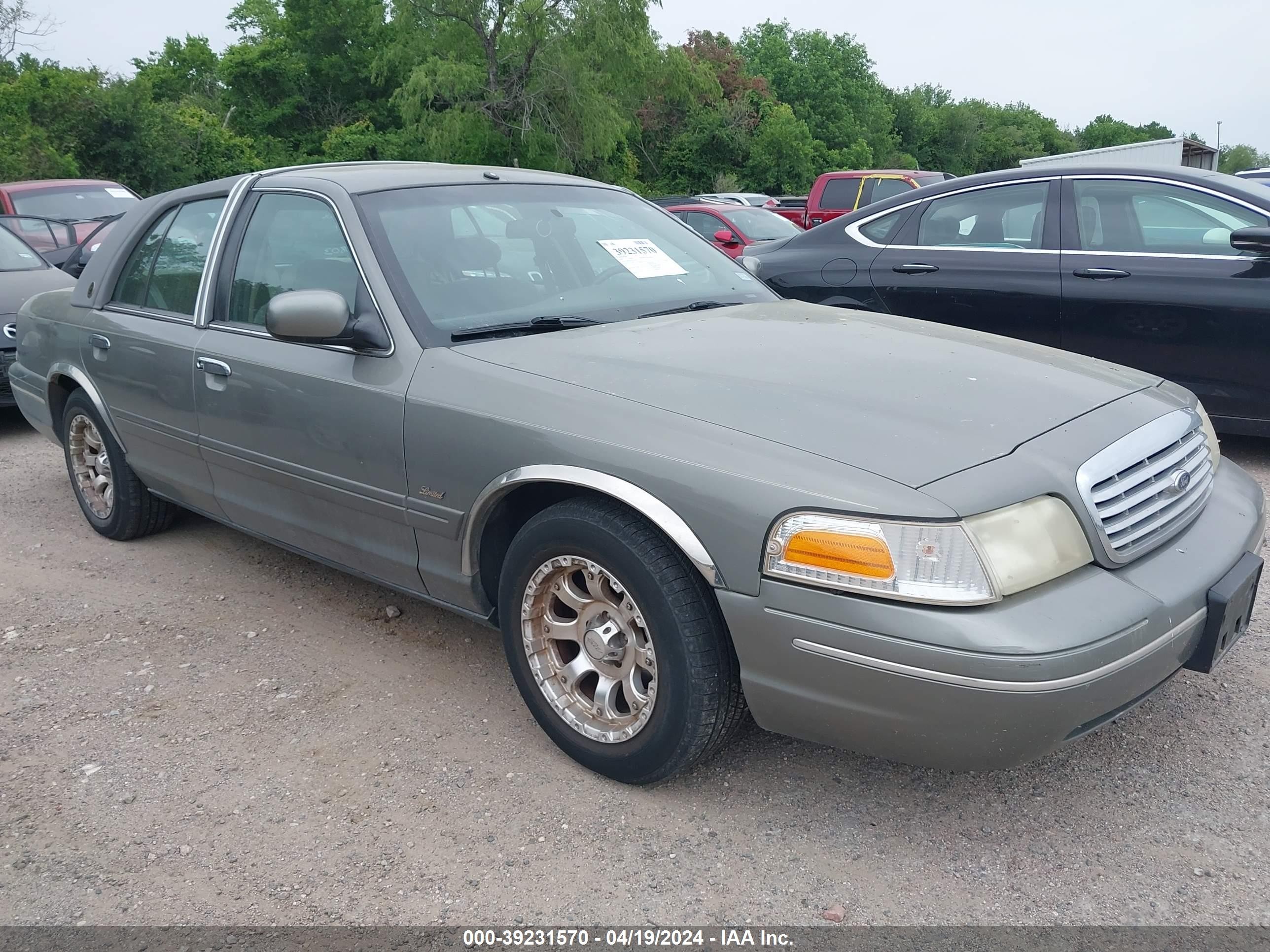 FORD CROWN VICTORIA 2000 2fafp73w3yx135961