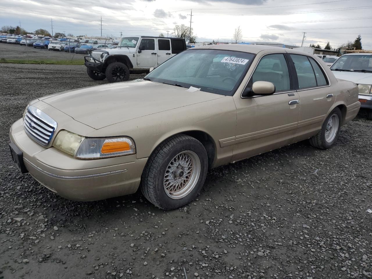 FORD CROWN VICTORIA 1999 2fafp74w6xx101459