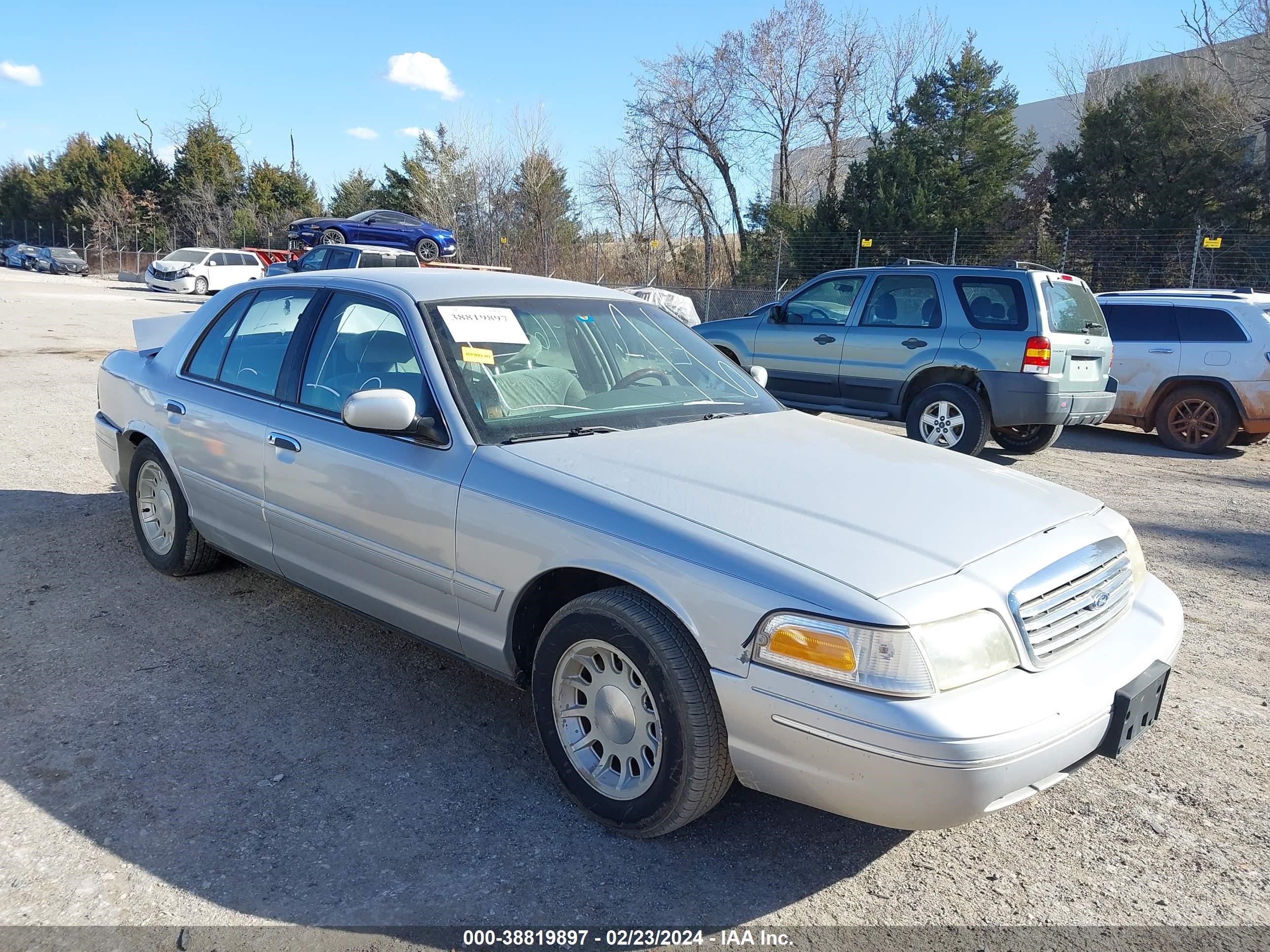 FORD CROWN VICTORIA 1999 2fafp74w9xx178441