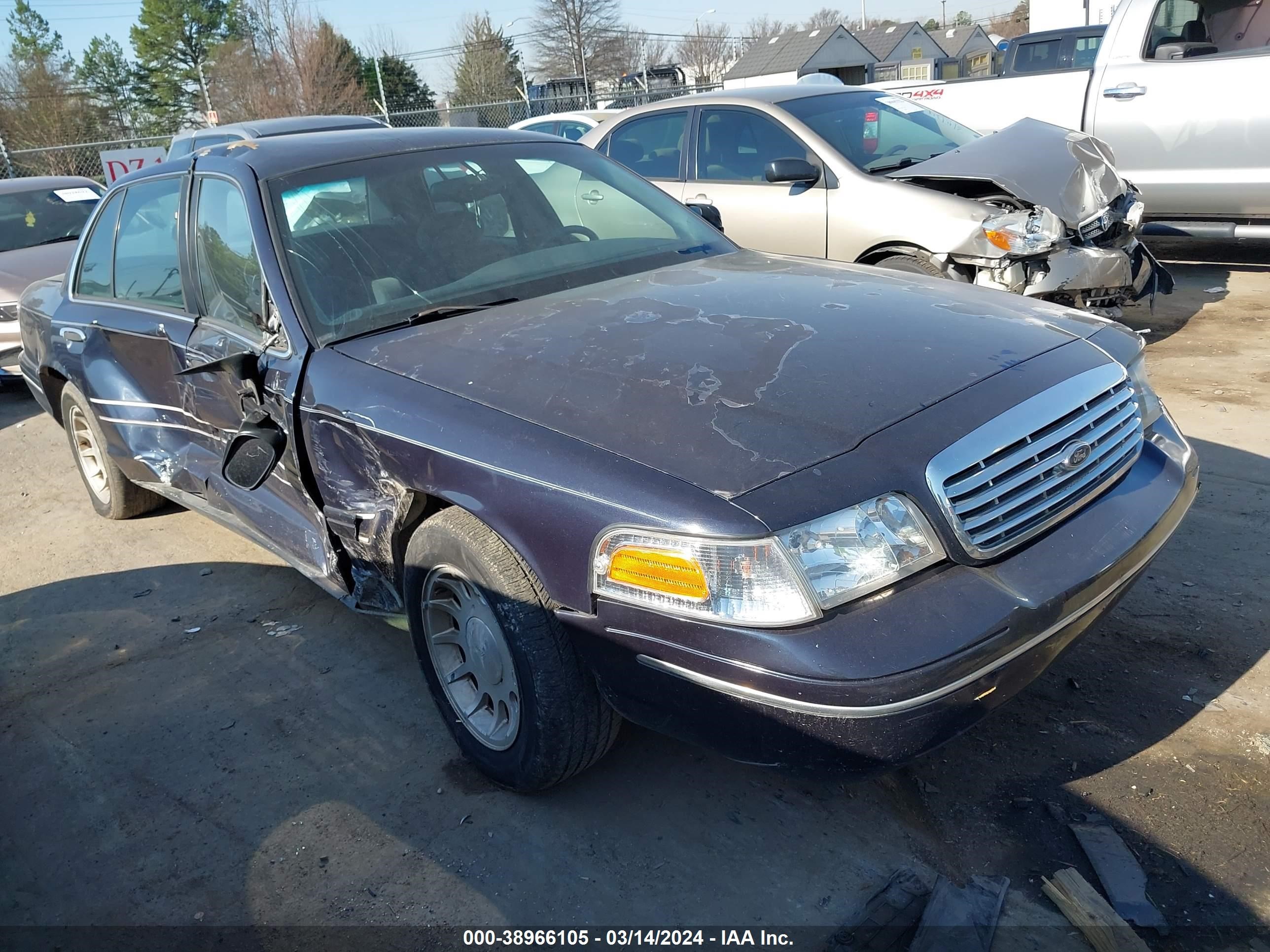 FORD CROWN VICTORIA 1999 2fafp74wxxx177931