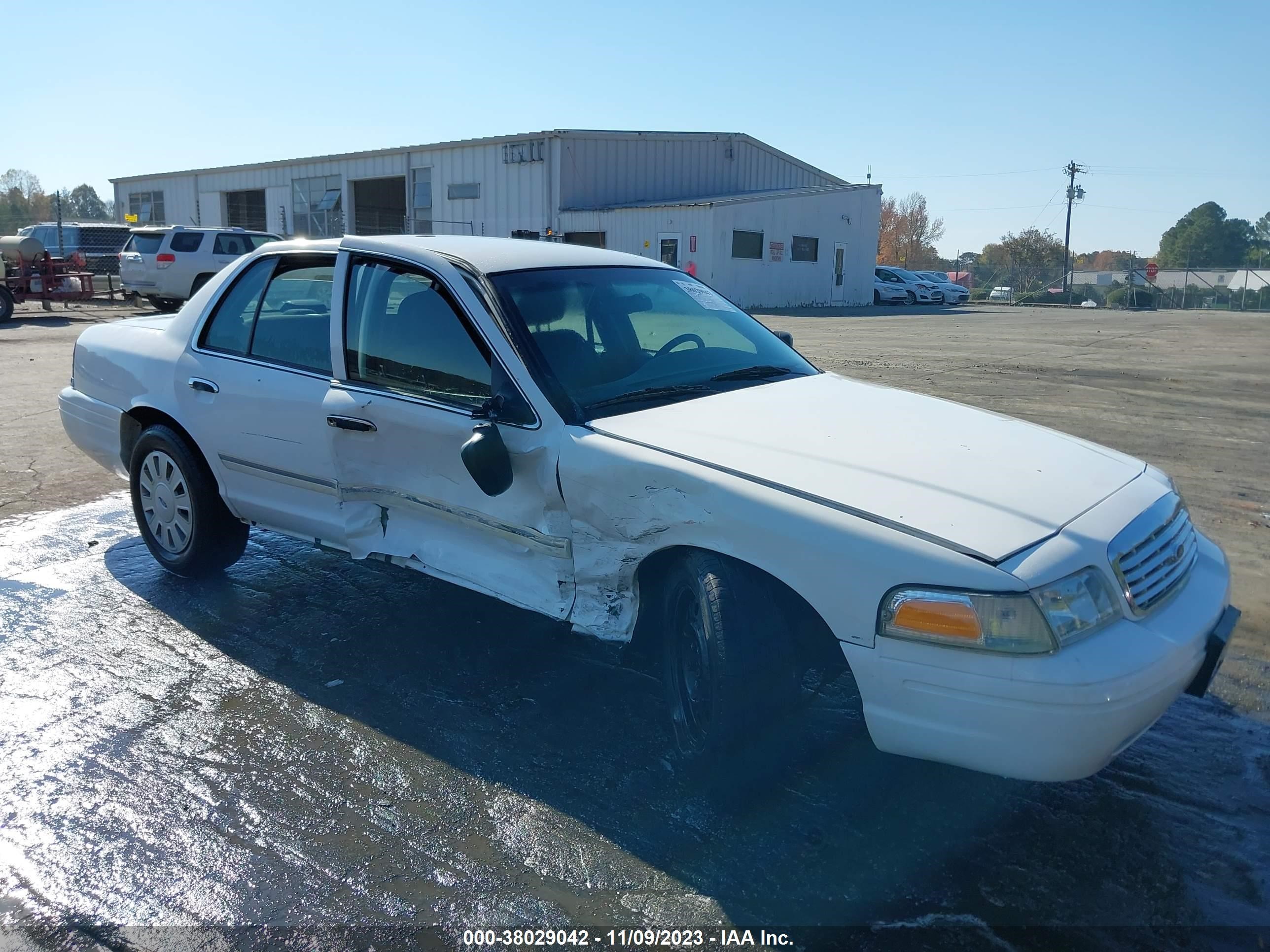 FORD CROWN VICTORIA 2009 2fahp71v29x146227