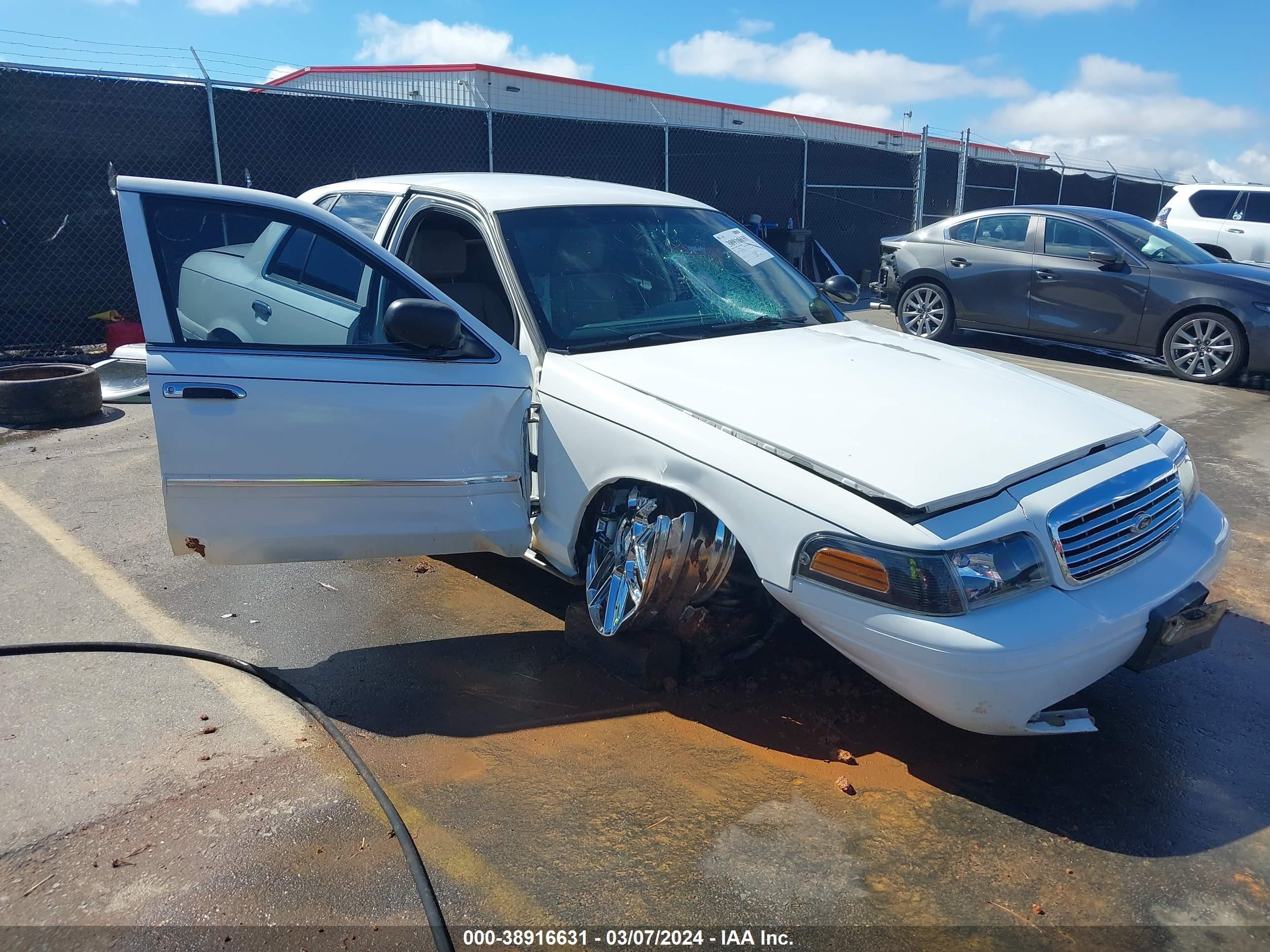 FORD CROWN VICTORIA 2009 2fahp71v99x732746