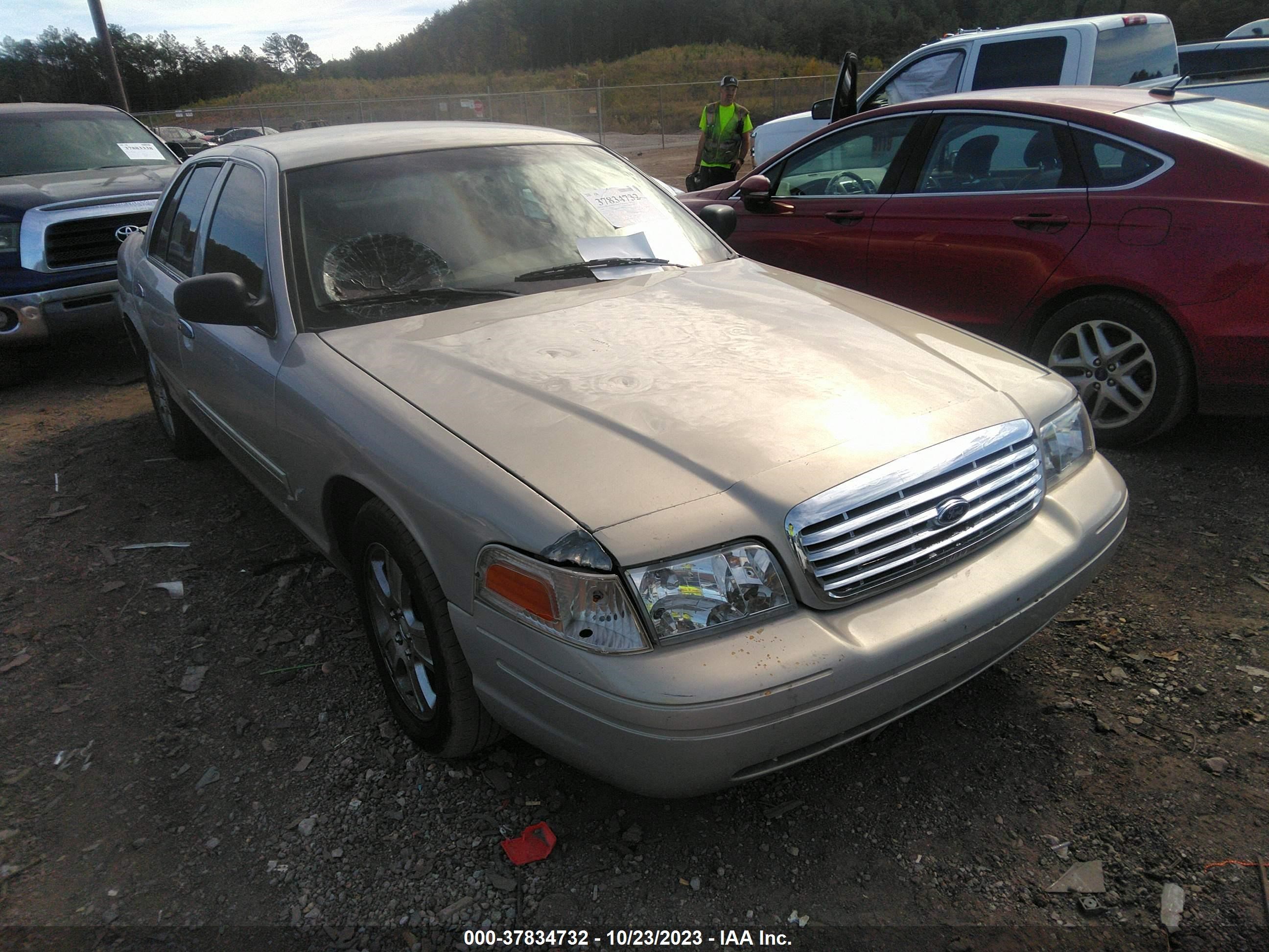 FORD CROWN VICTORIA 2009 2fahp74v29x124854