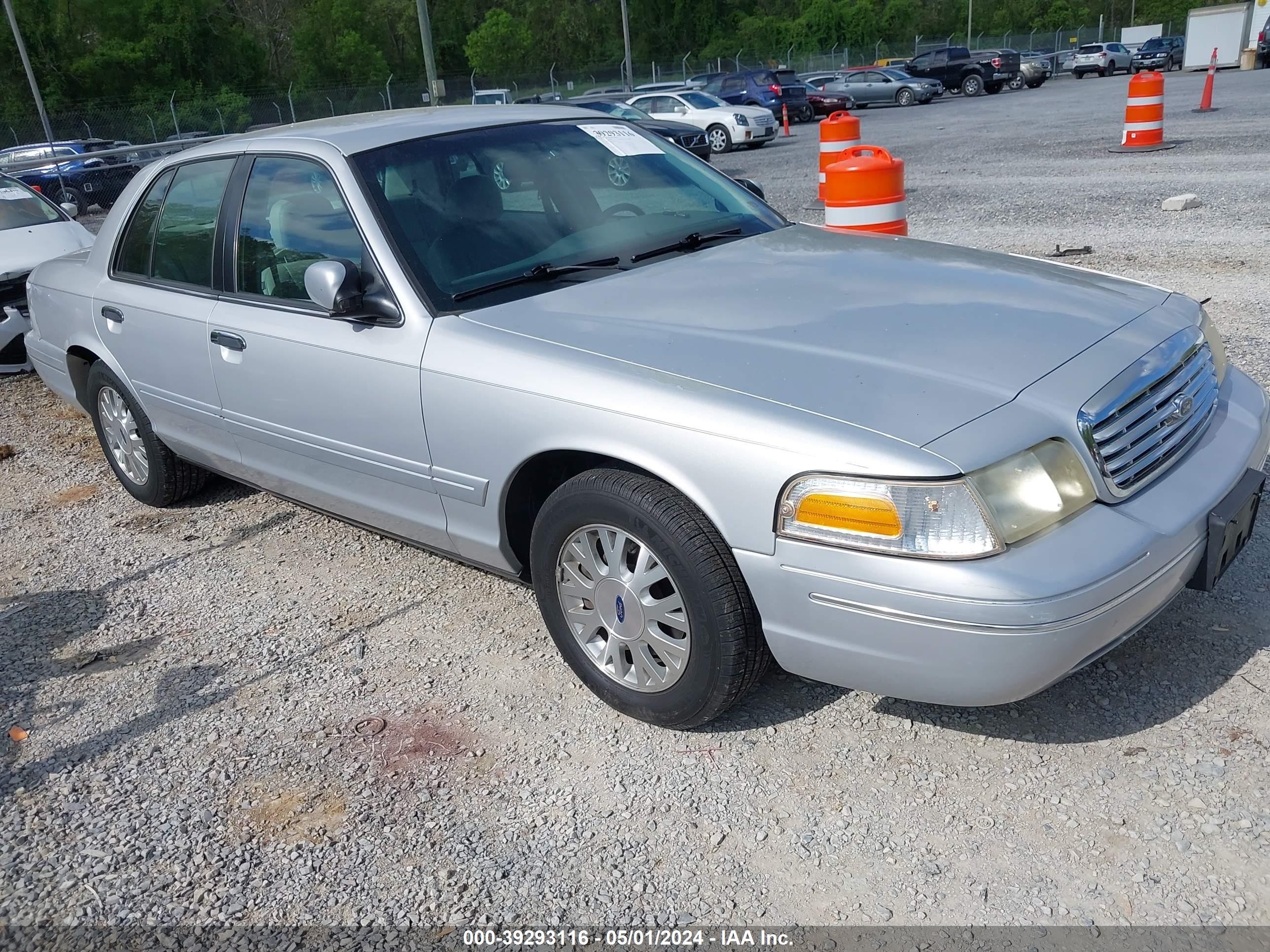 FORD CROWN VICTORIA 2003 2fahp74w63x151247