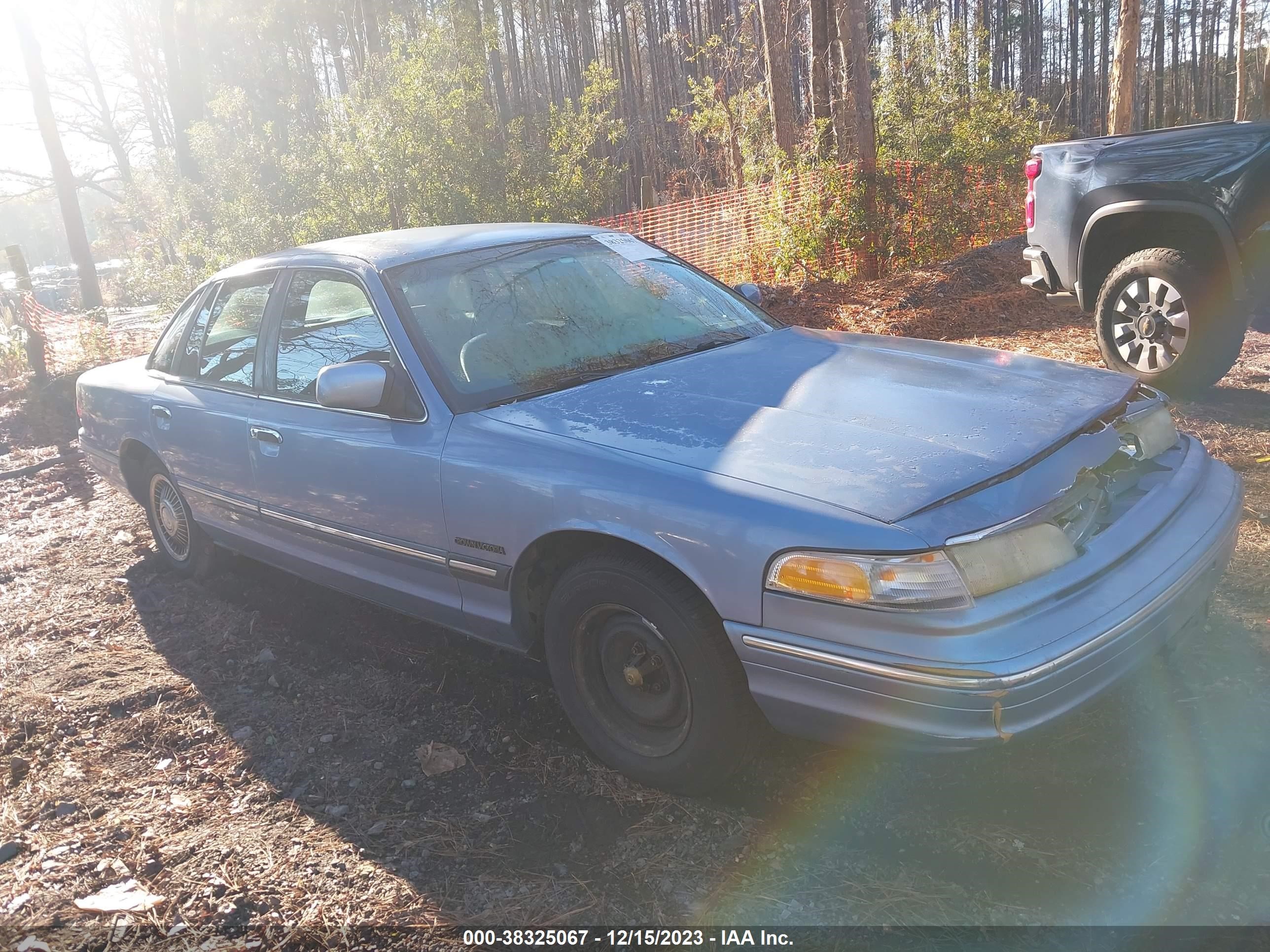 FORD CROWN VICTORIA 1995 2falp73w0sx111840