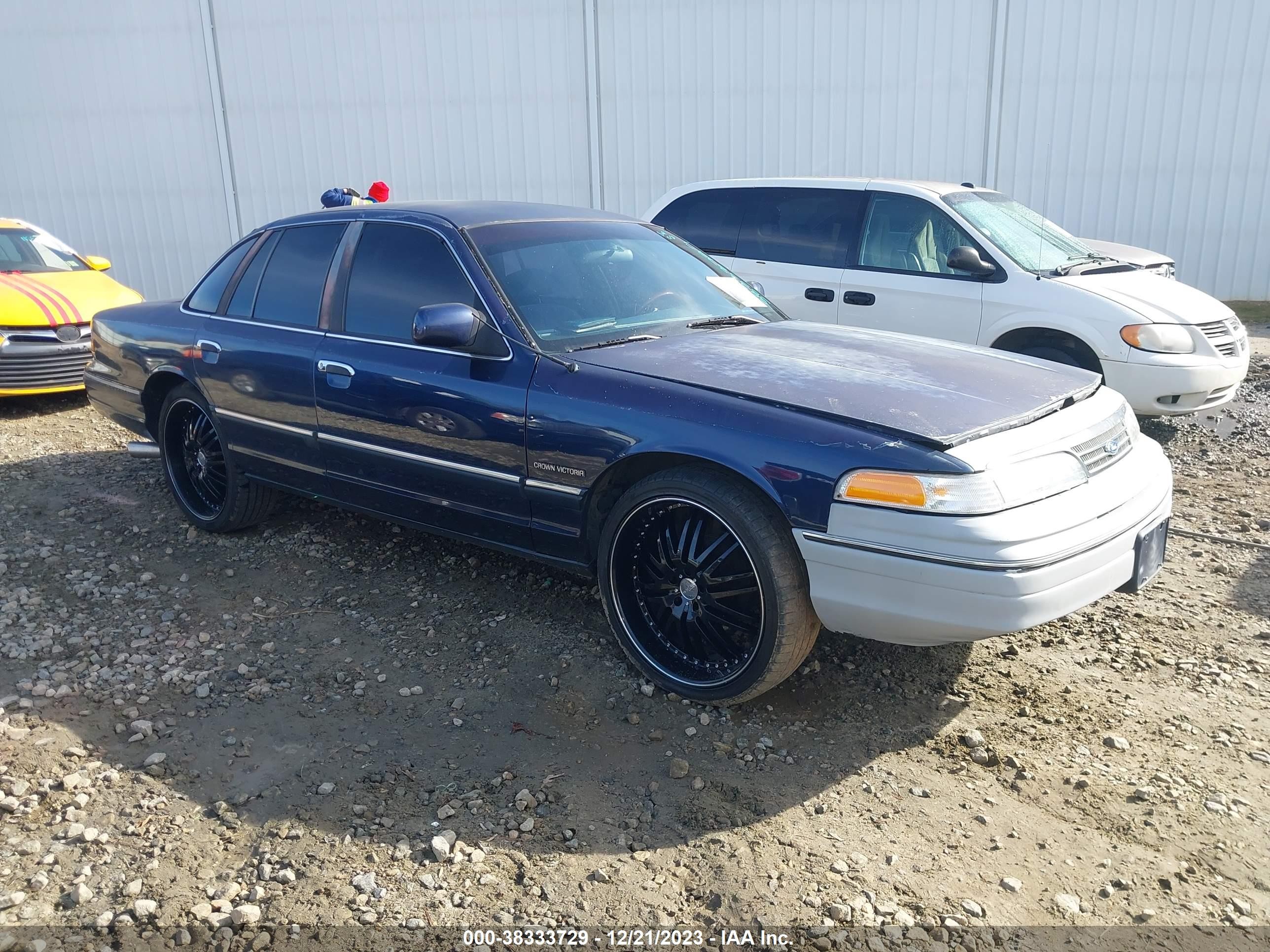 FORD CROWN VICTORIA 1994 2falp73w5rx130409