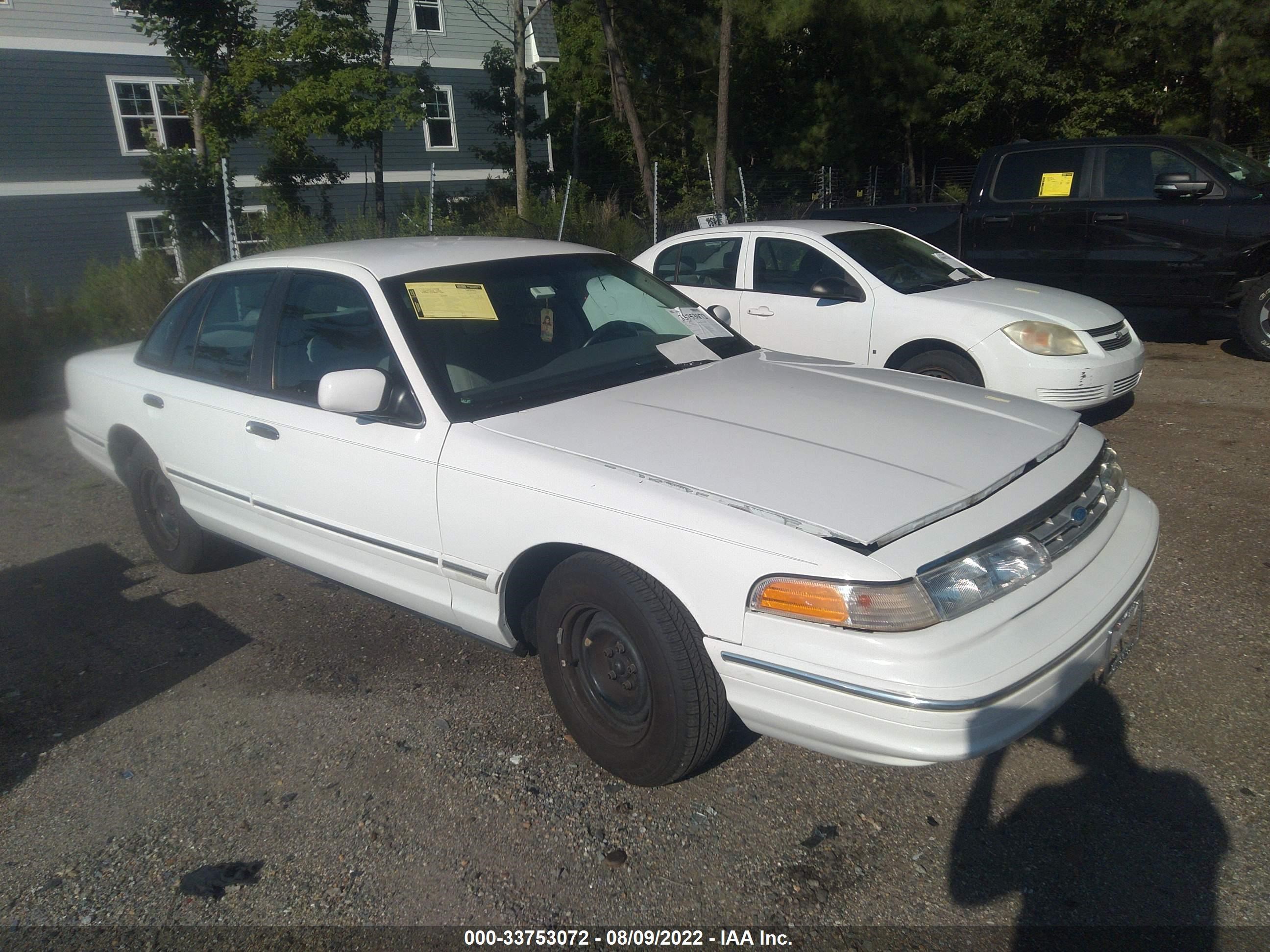 FORD CROWN VICTORIA 1996 2falp73w9tx180480