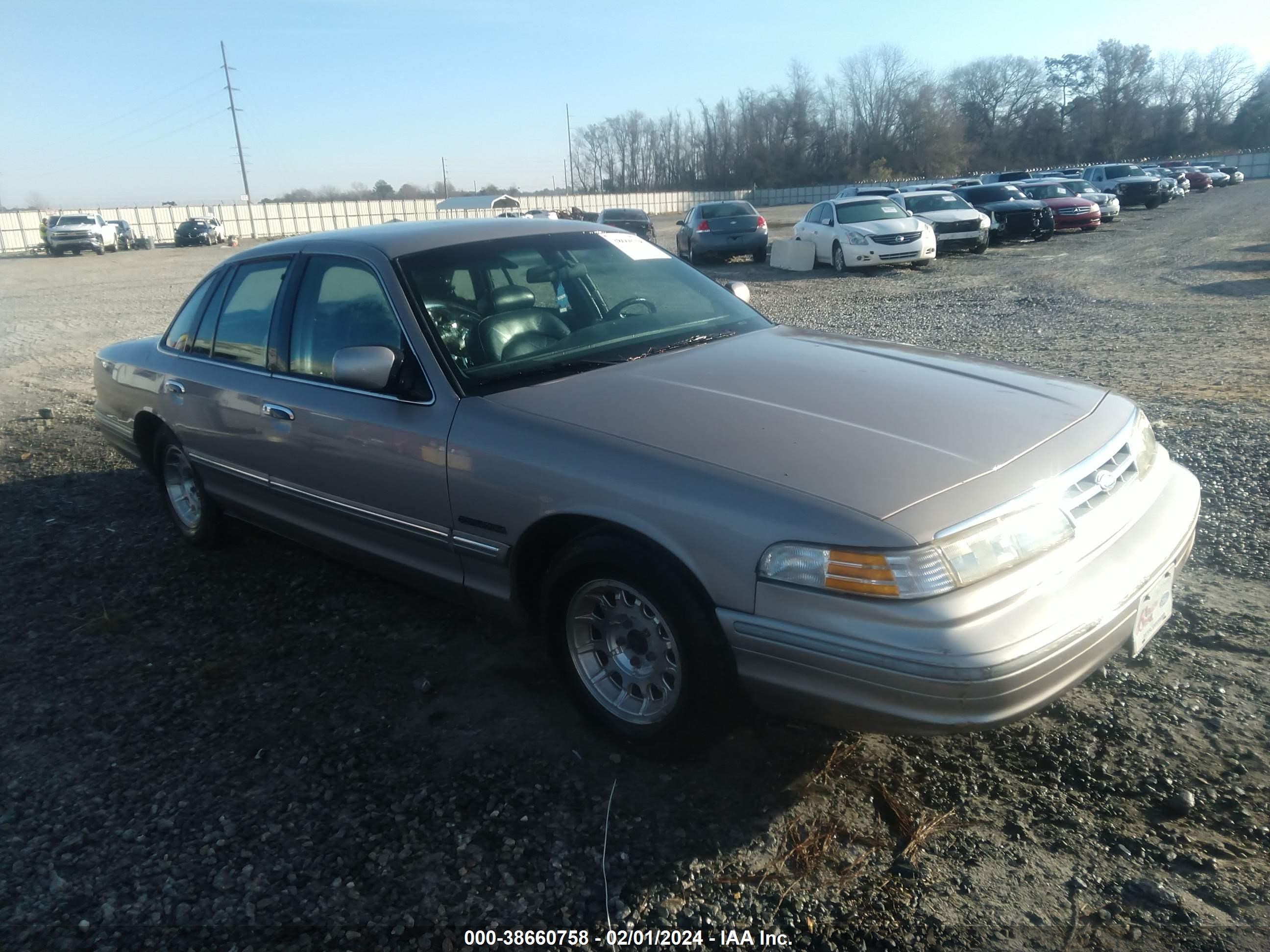 FORD CROWN VICTORIA 1995 2falp74w0sx189887