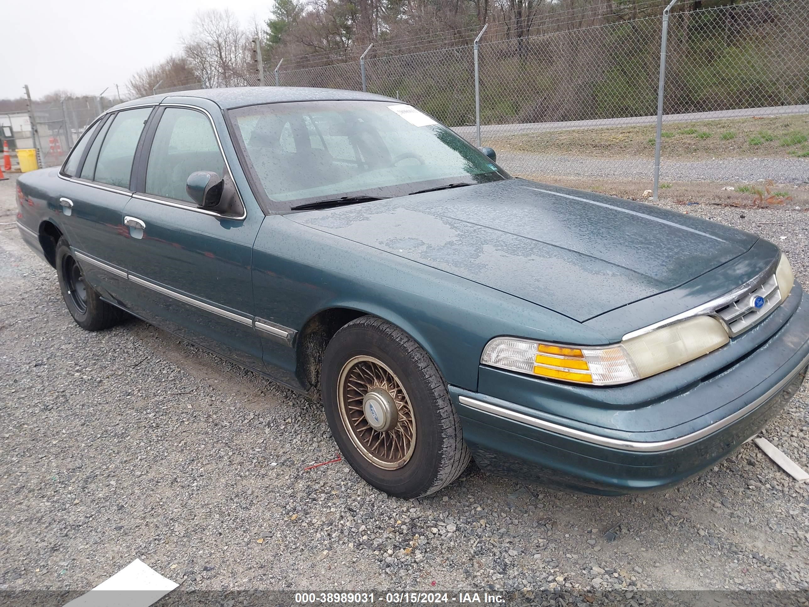 FORD CROWN VICTORIA 1996 2falp74w4tx109136