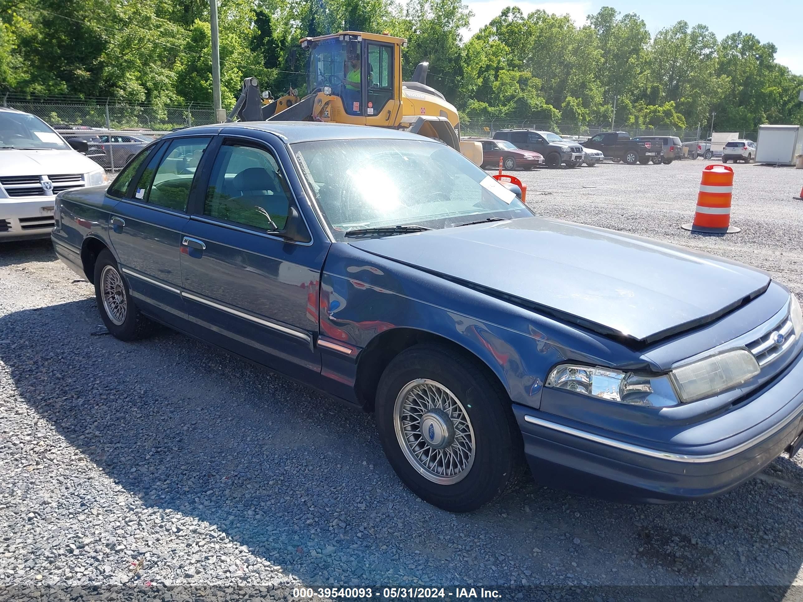 FORD CROWN VICTORIA 1997 2falp74w7vx114429