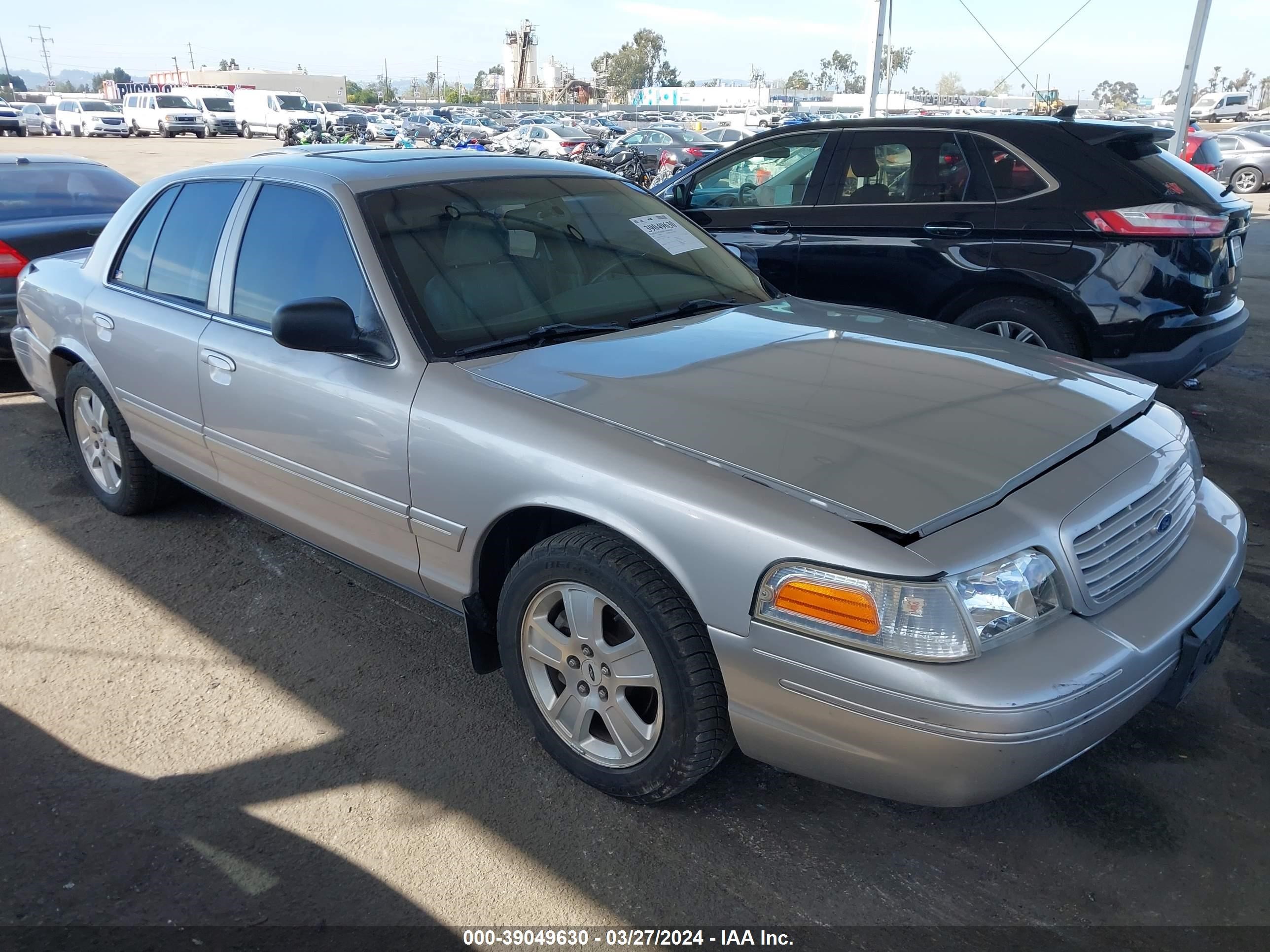 FORD CROWN VICTORIA 2005 2fdhp74wx5x111615