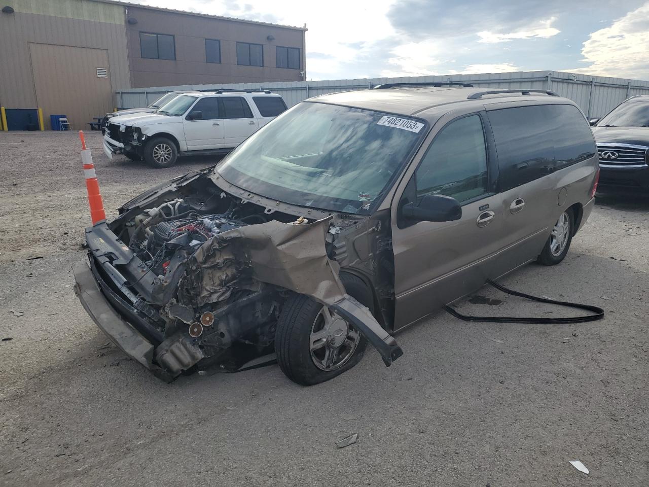 FORD FREESTAR 2005 2fmza52255ba48935