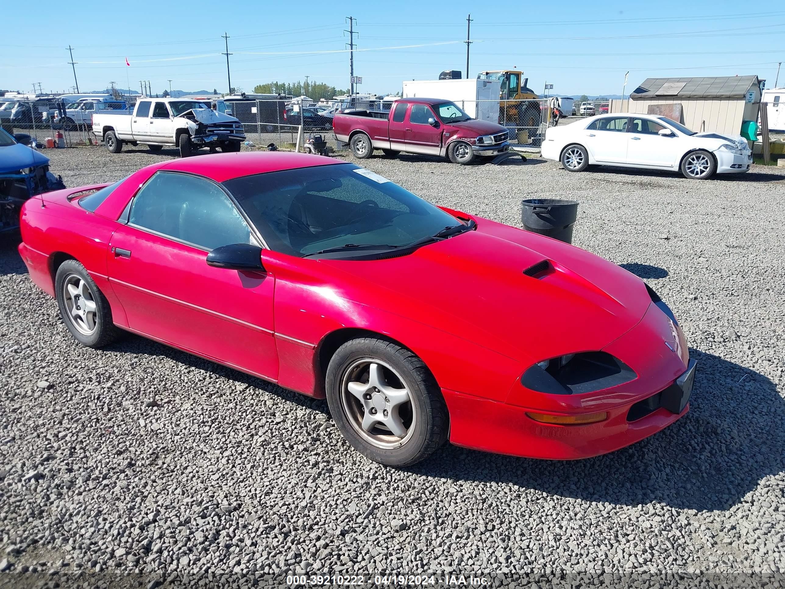 CHEVROLET CAMARO 1997 2g1fp22k3v2153518