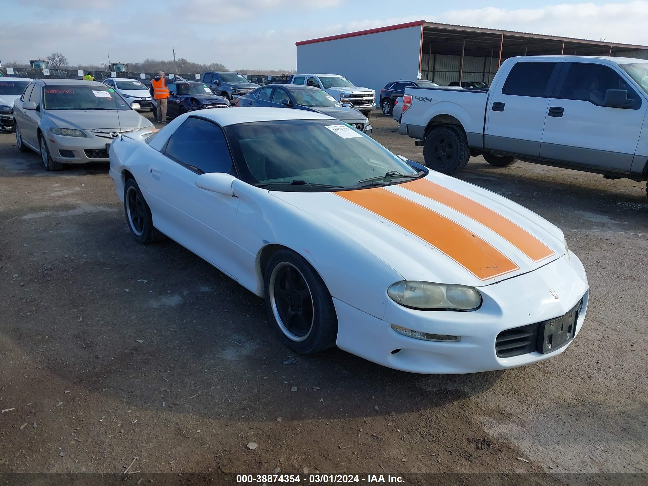 CHEVROLET CAMARO 2002 2g1fp22k822143935