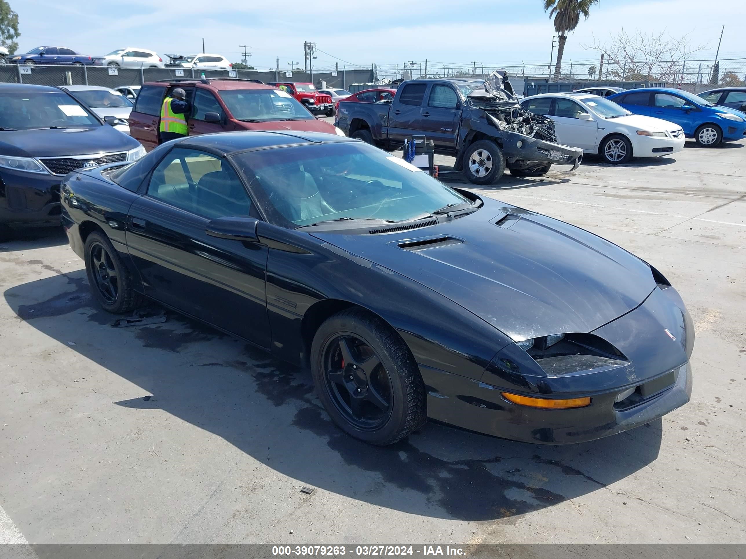 CHEVROLET CAMARO 1996 2g1fp22p4t2156033