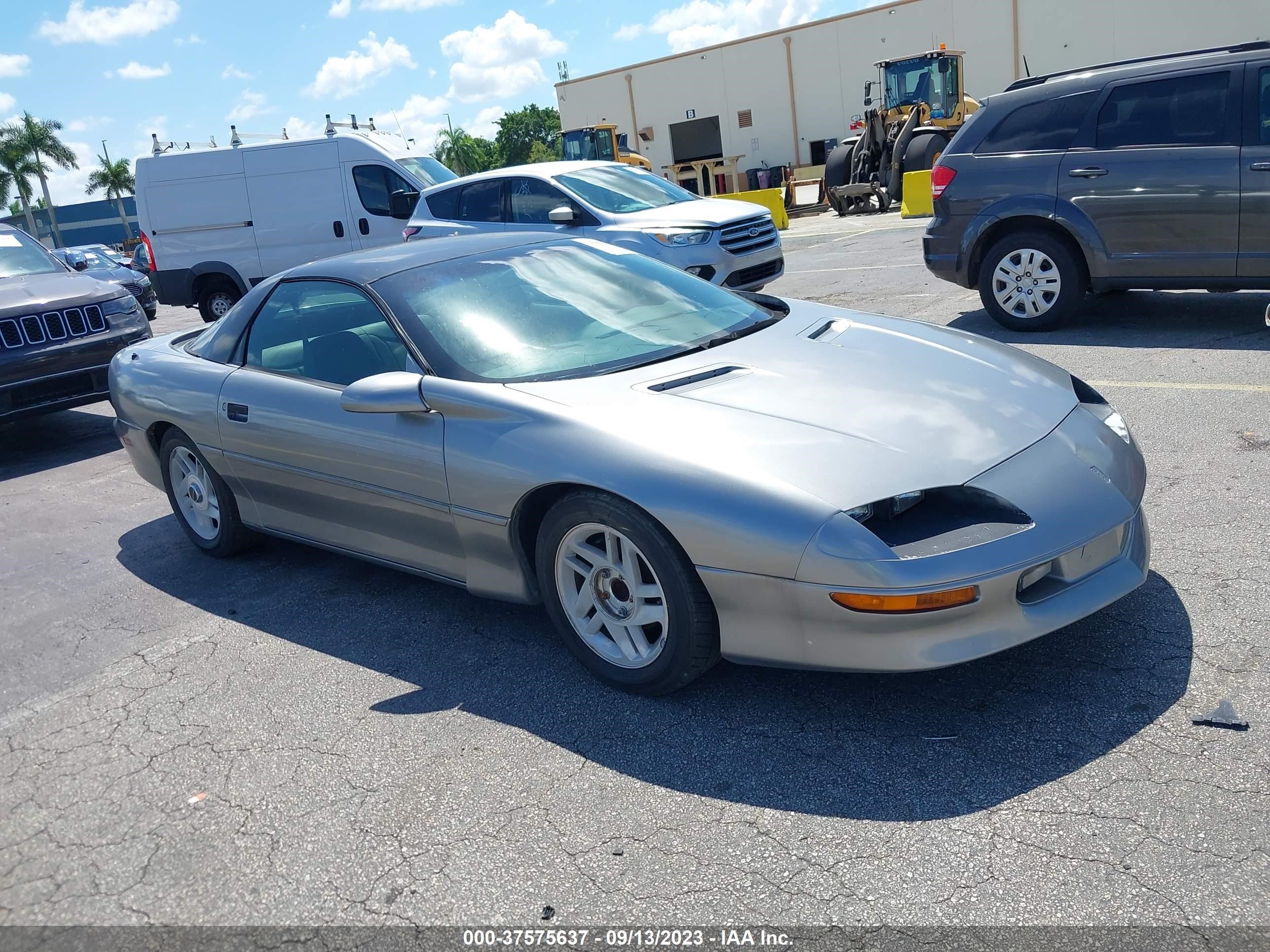 CHEVROLET CAMARO 1995 2g1fp22p7s2121047