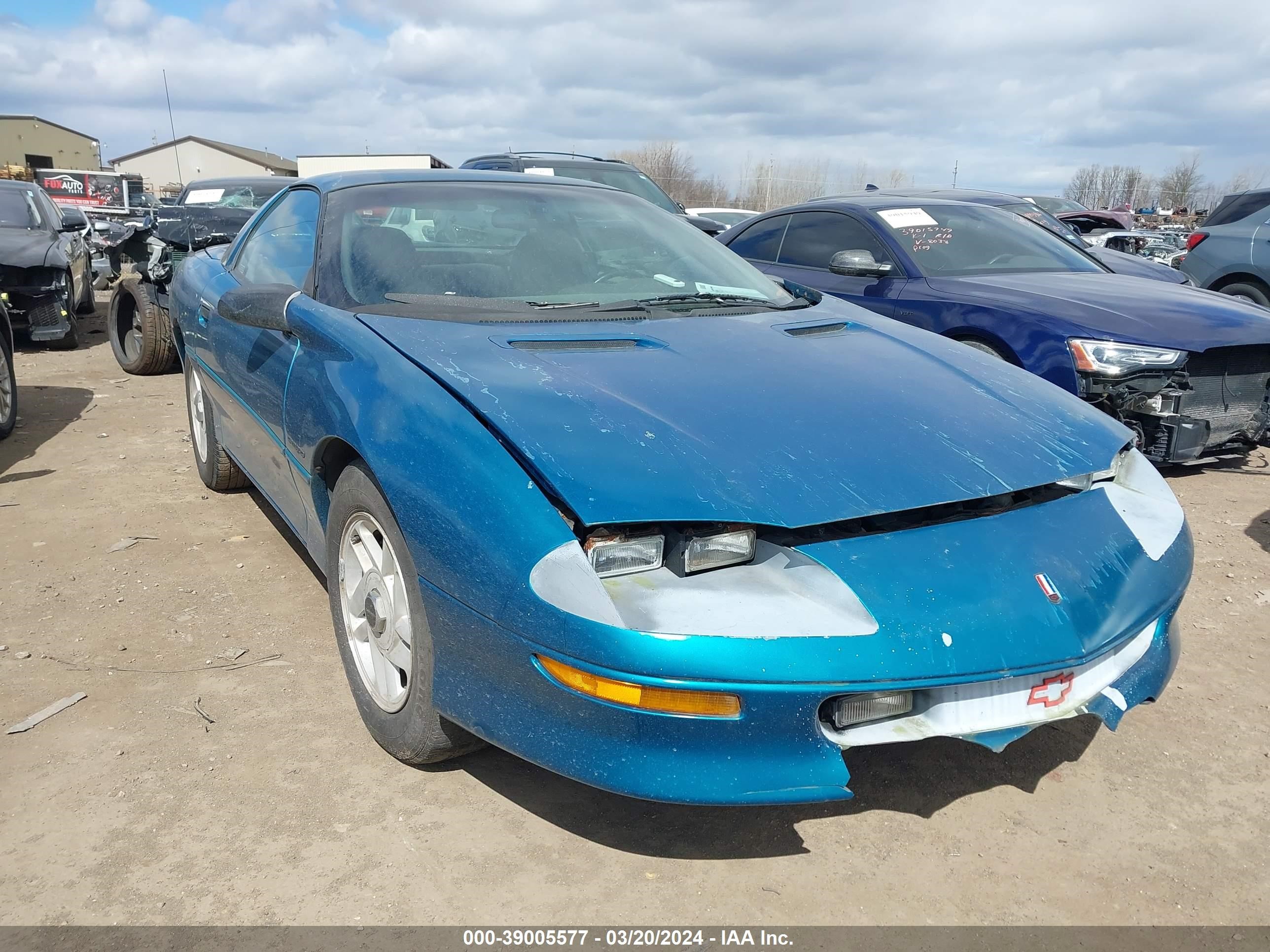 CHEVROLET CAMARO 1994 2g1fp22s8r2218708