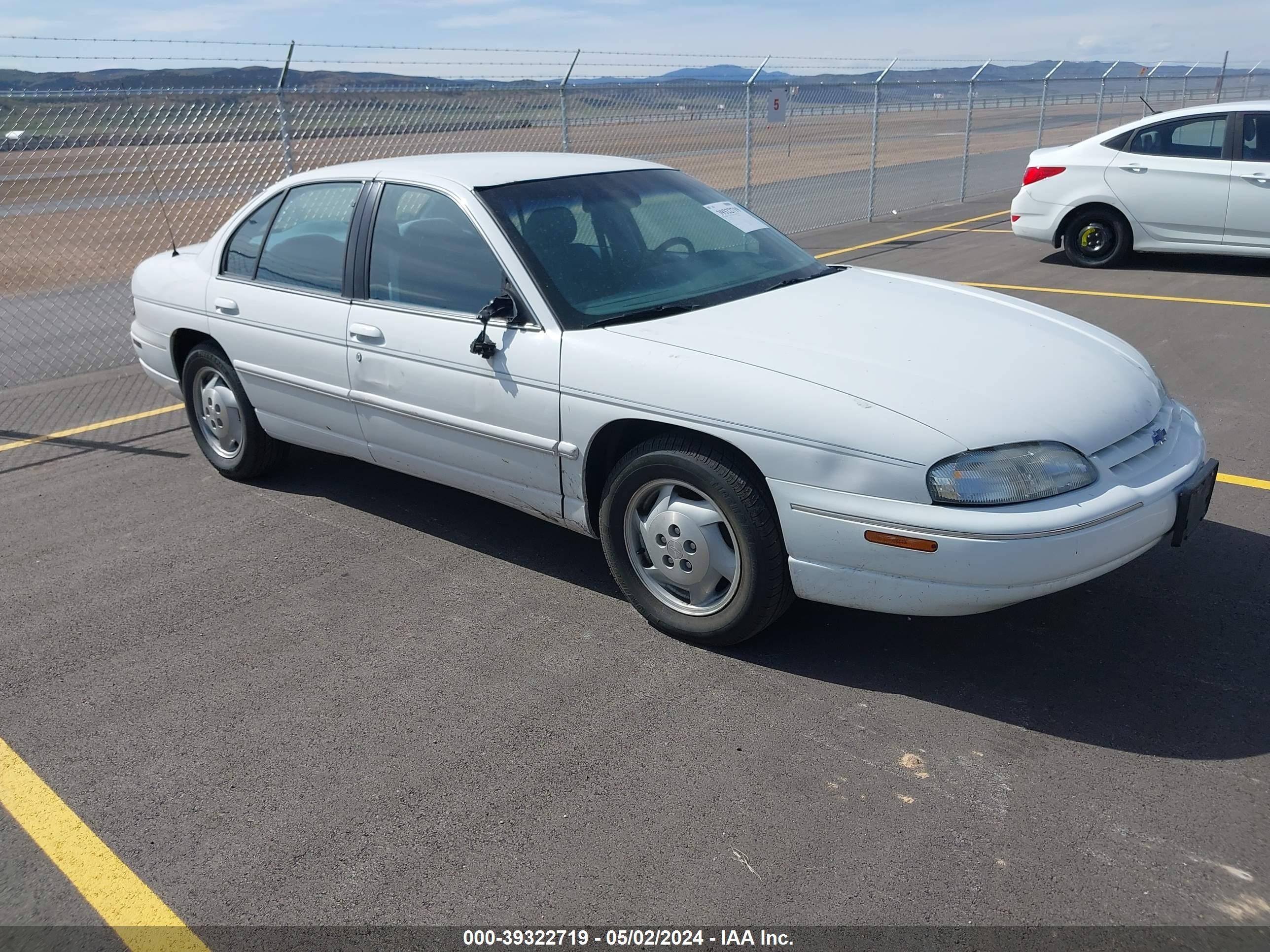 CHEVROLET LUMINA 1997 2g1wl52m3v9148521