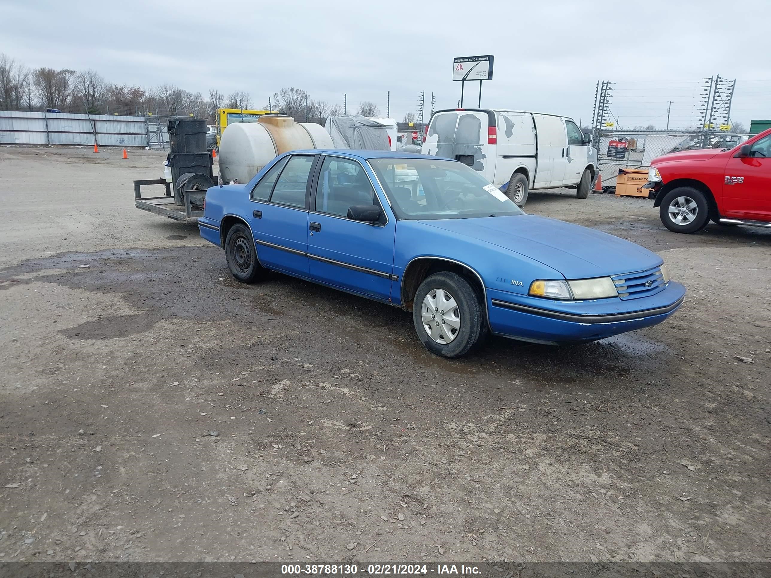 CHEVROLET LUMINA 1992 2g1wl54txn9224336