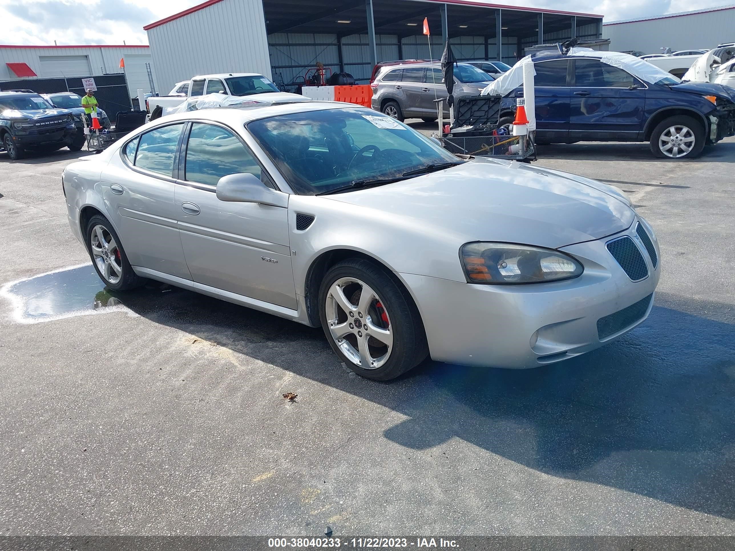 PONTIAC GRAND PRIX 2006 2g2wc55c561121576