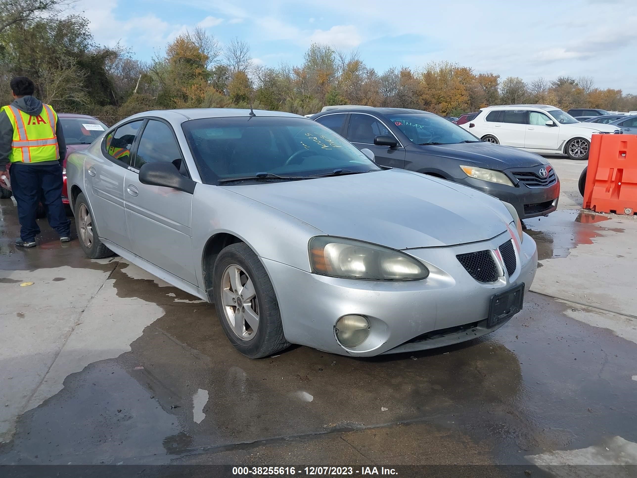 PONTIAC GRAND PRIX 2005 2g2wp522151342445