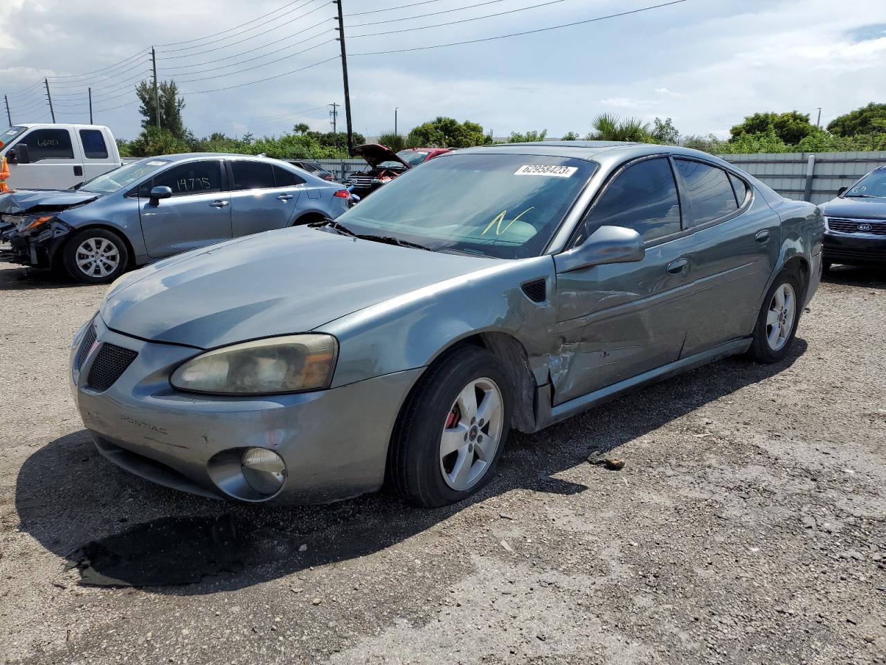 PONTIAC GRAND PRIX 2005 2g2wp522351340275