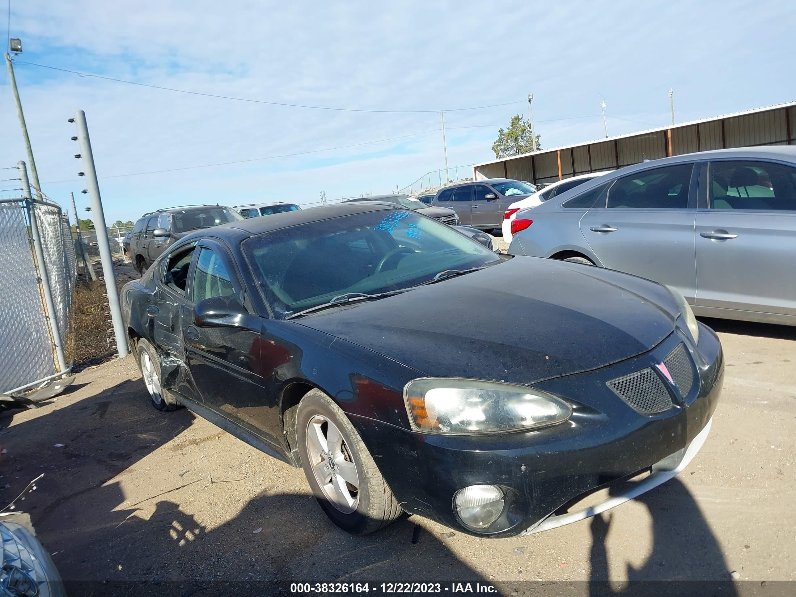 PONTIAC GRAND PRIX 2005 2g2wp522551180688