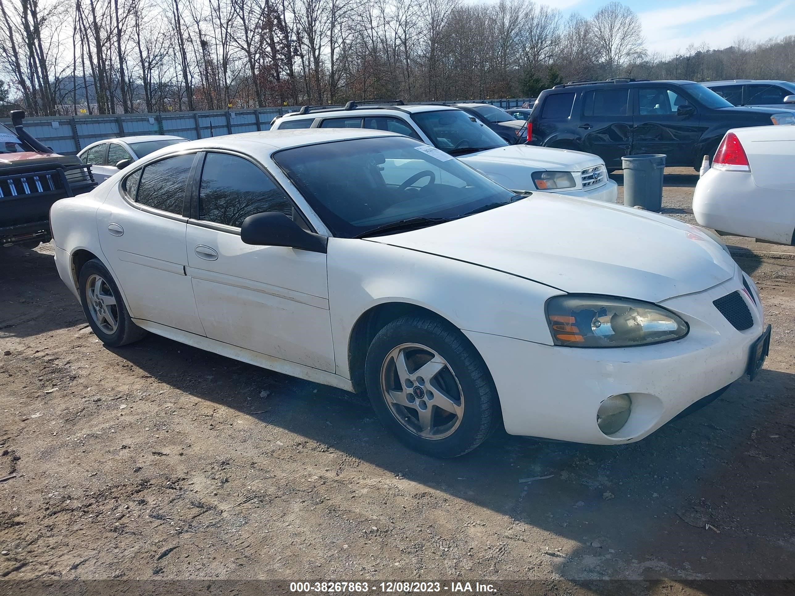 PONTIAC GRAND PRIX 2004 2g2wp522741108390