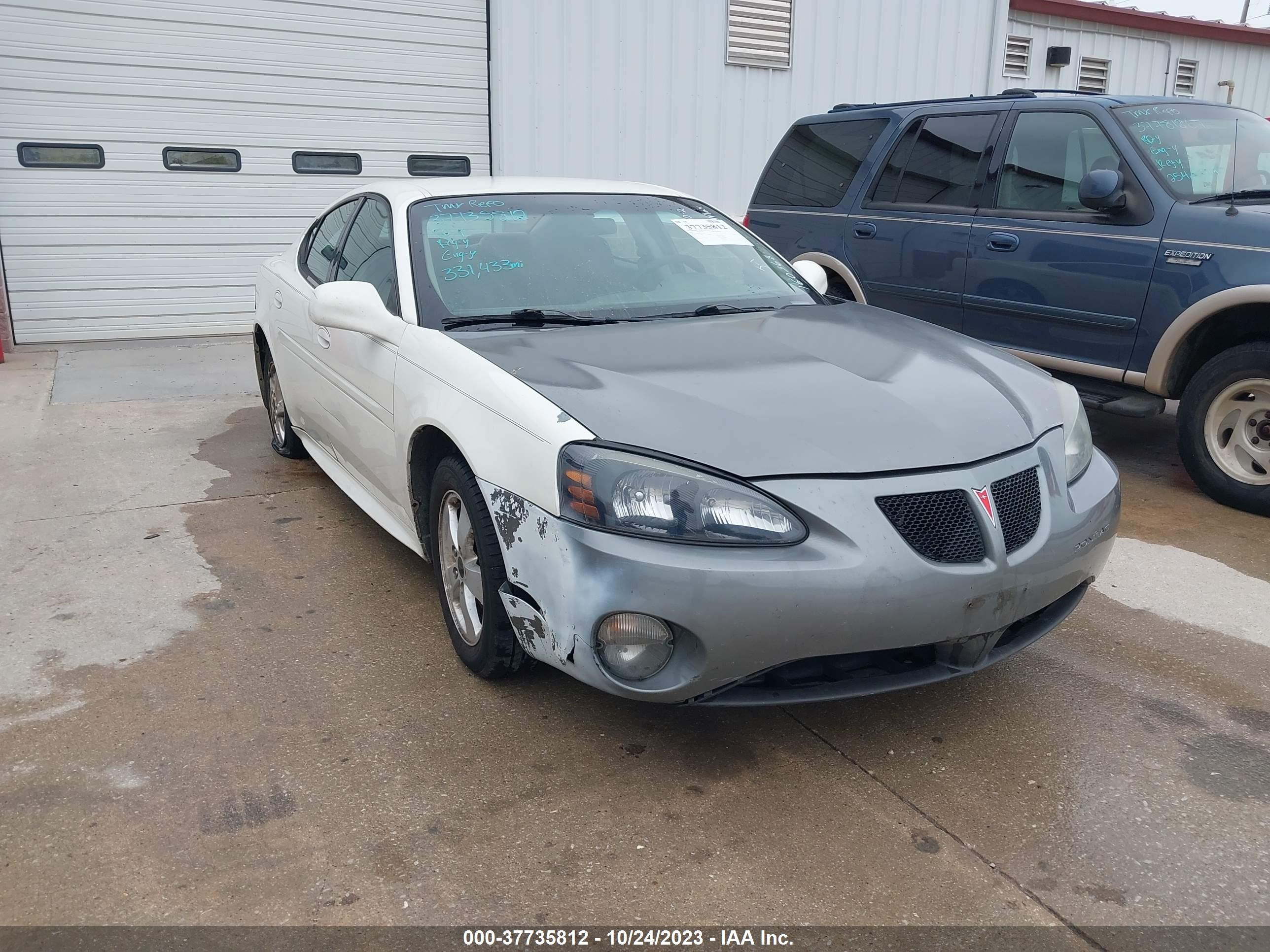 PONTIAC GRAND PRIX 2005 2g2wp522851160368