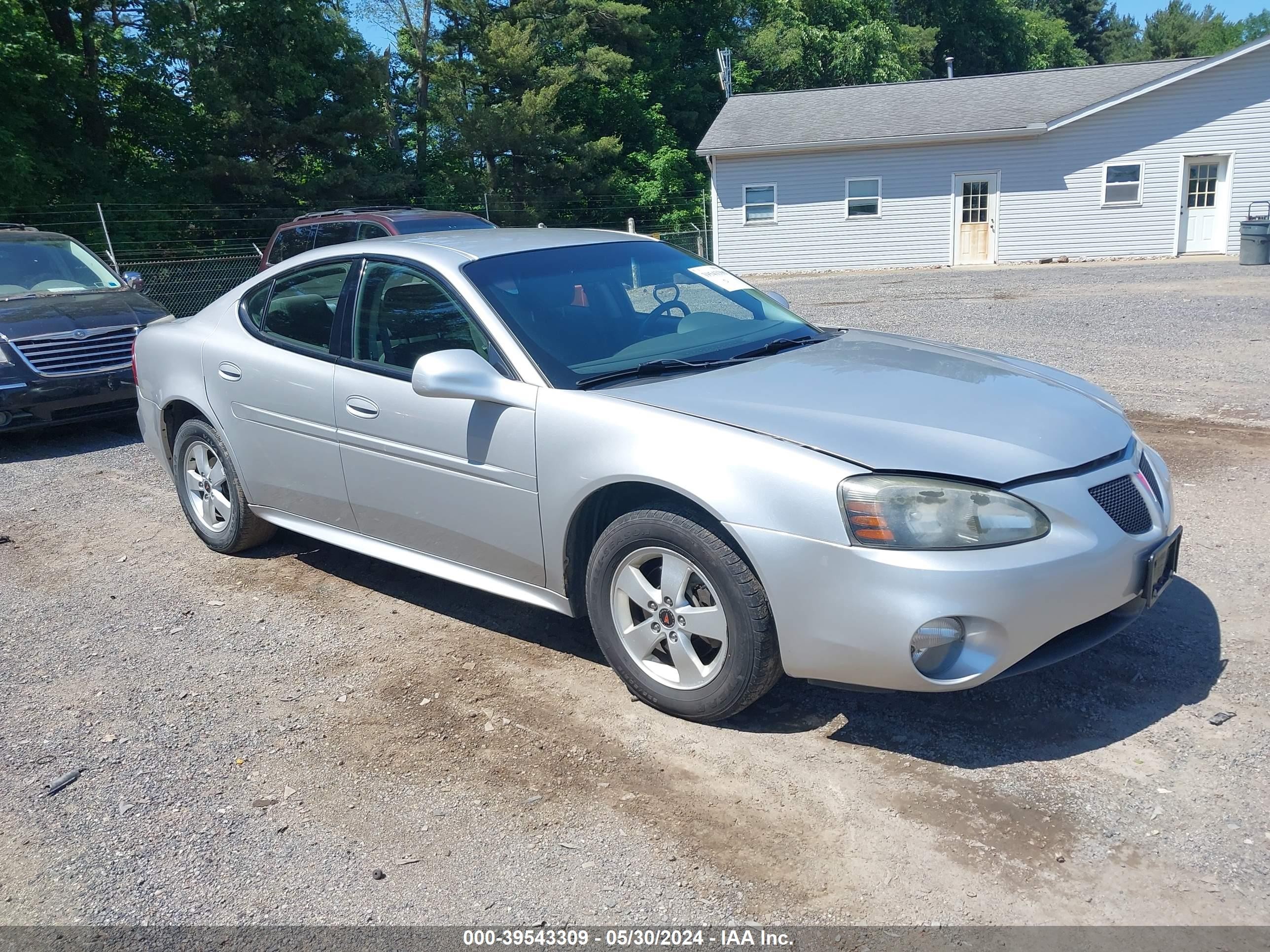 PONTIAC GRAND PRIX 2005 2g2wp522x51182095