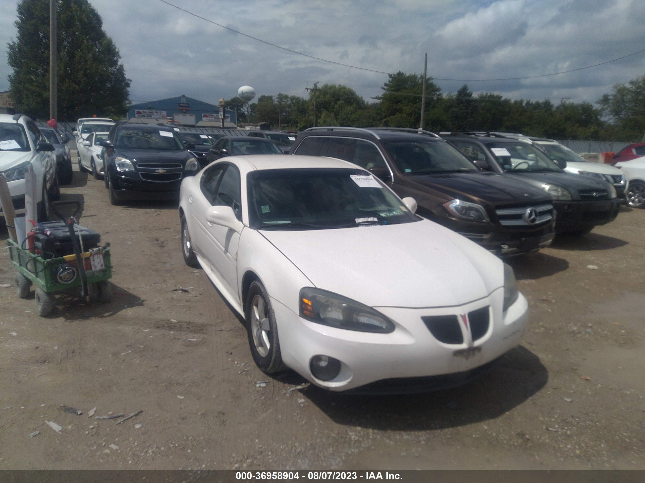 PONTIAC GRAND PRIX 2006 2g2wp552061160331