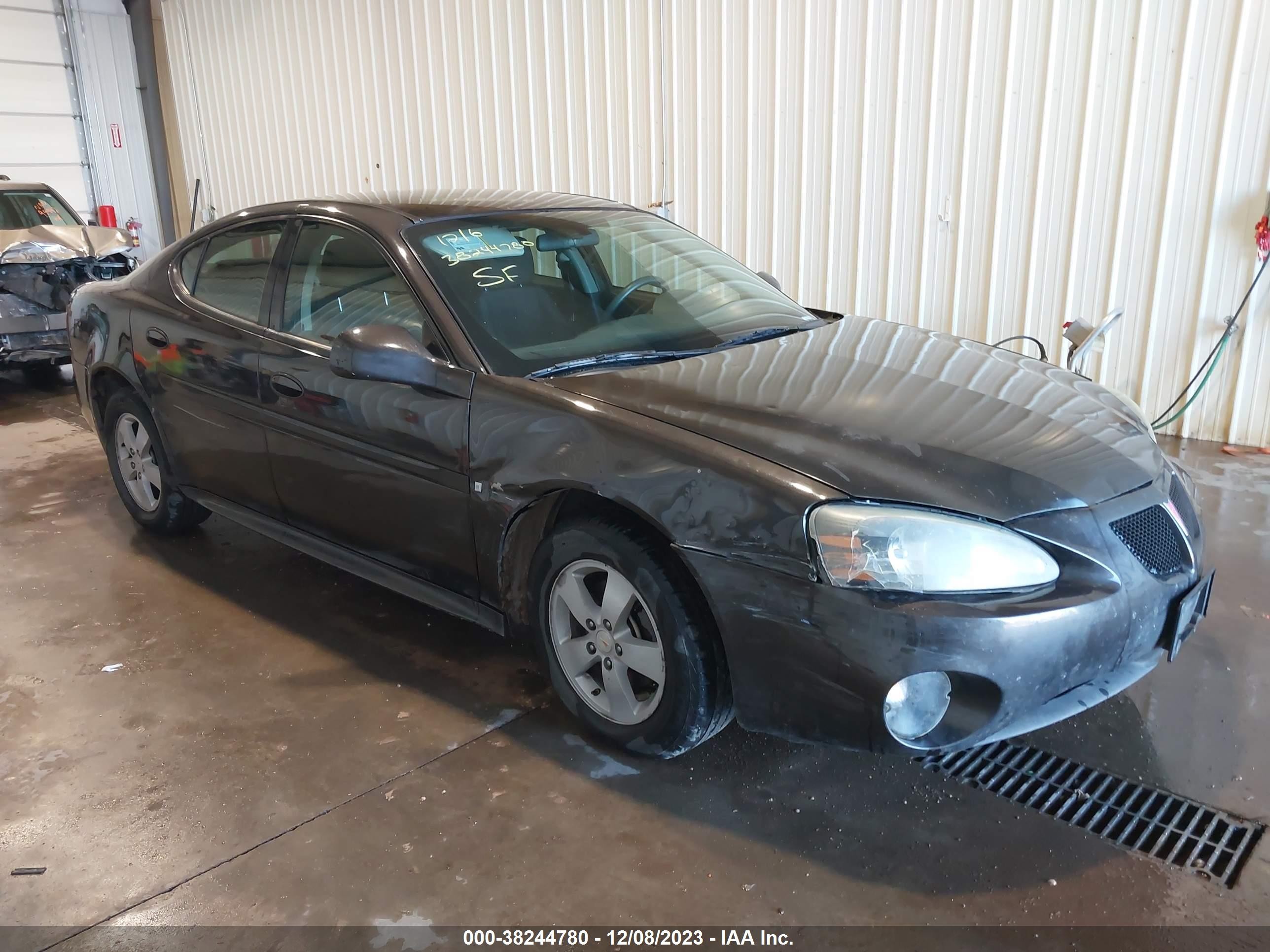 PONTIAC GRAND PRIX 2008 2g2wp552181187833