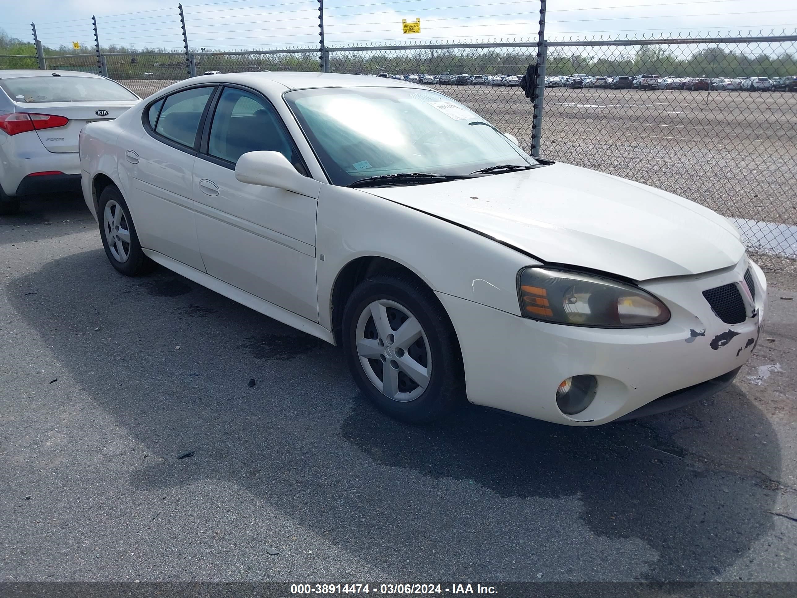 PONTIAC GRAND PRIX 2008 2g2wp552581132589